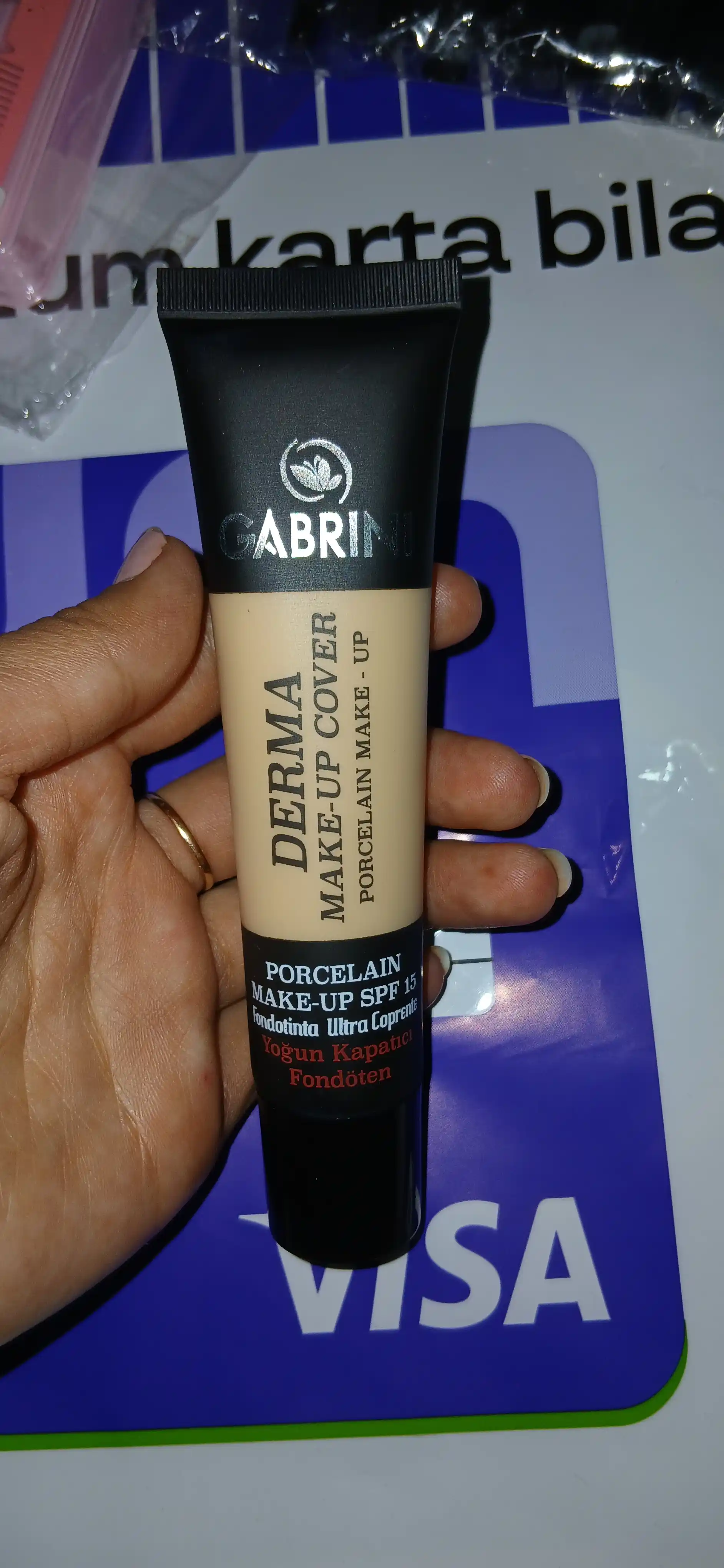 Matlovchi tonal kremi Gabrini Derma, makiyaj ostiga, SPF 15