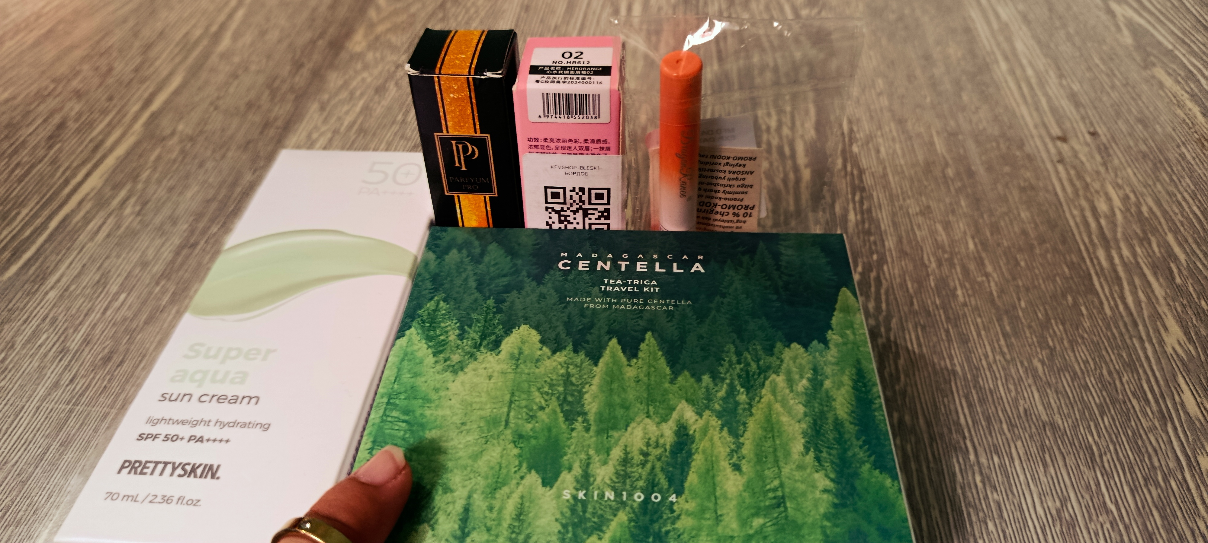 SKIN1004 Madagascar Centella Poremizing, Tea-Trica, Travel Kit, Double, Even Tone to'plami