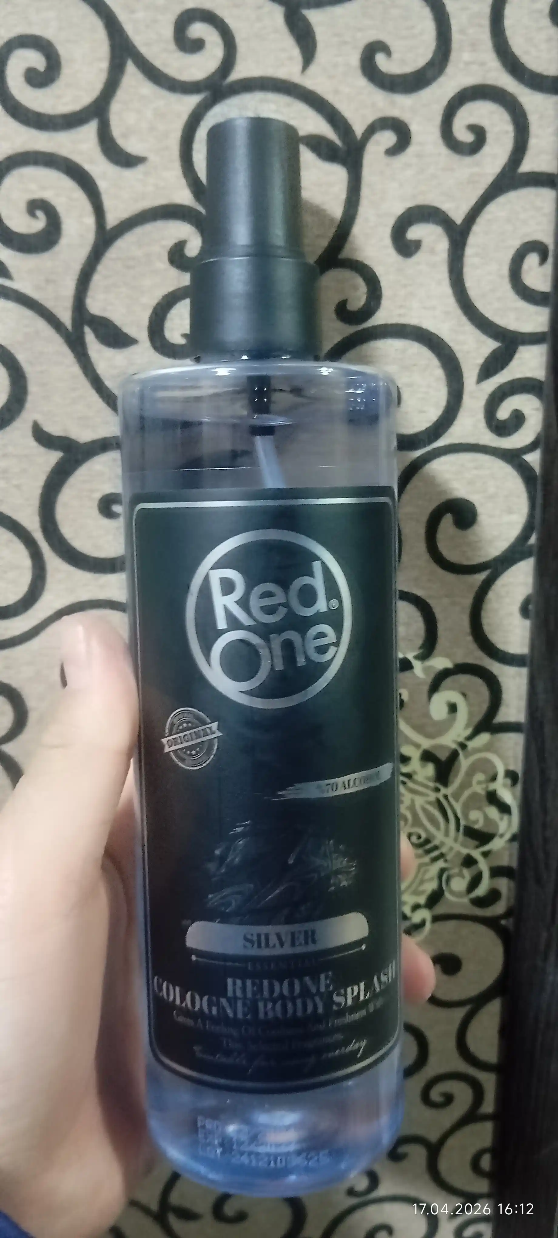 Red One parfyumlangan sprey odekoloni, 400 ml