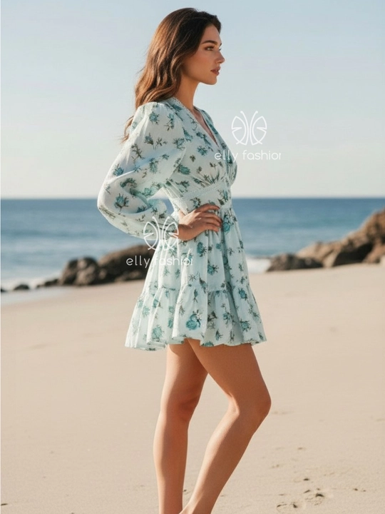 Платье женское, мини, с кружевной отделкой — EllyFashion