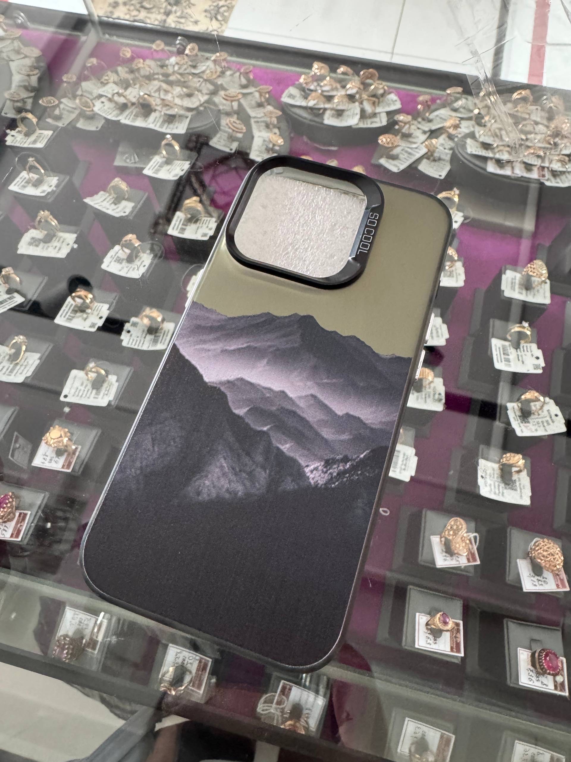 G‘ilof iPhone 13, 14, 15, 16, Pro, Pro Max, rangli, silikon