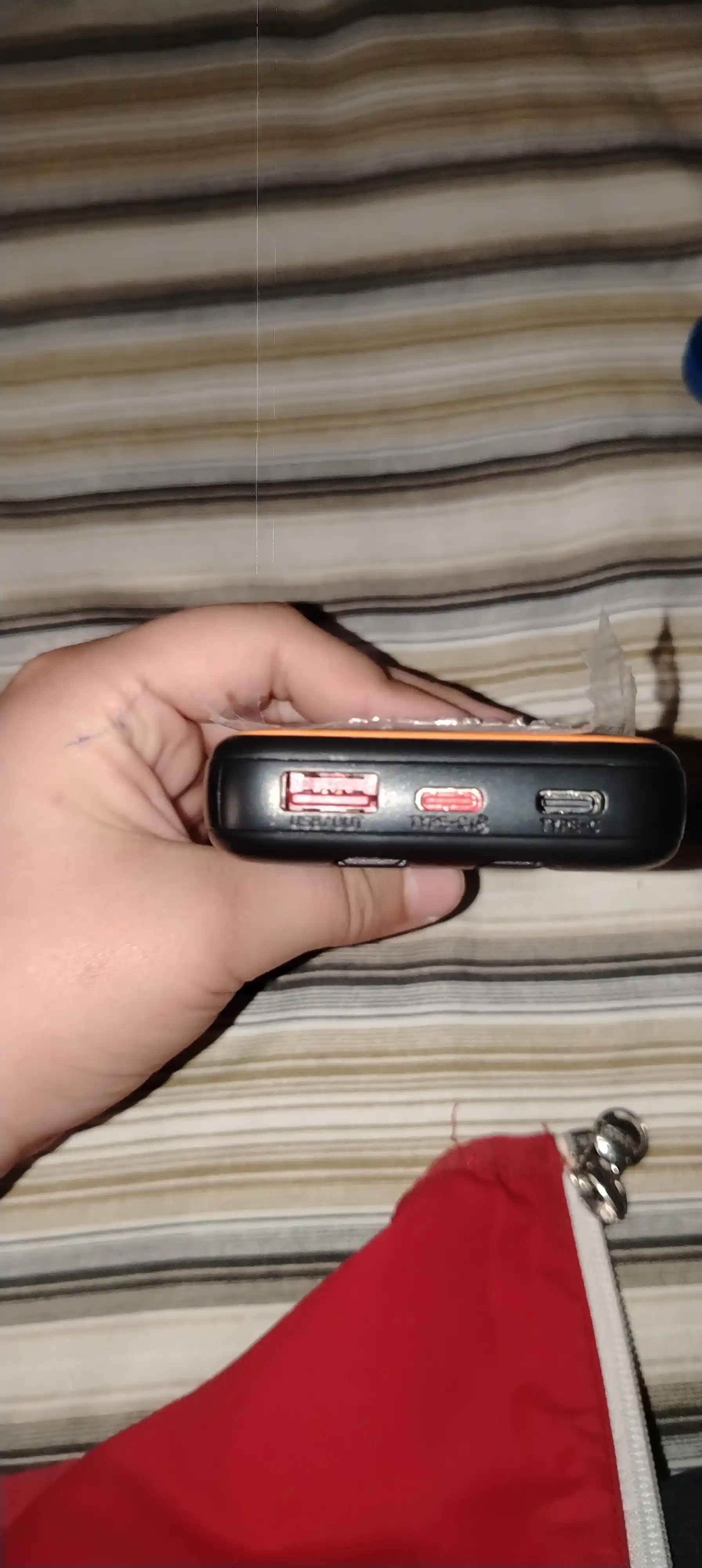 Power bank 10000/20000 mAh, tashqi akkumulyator