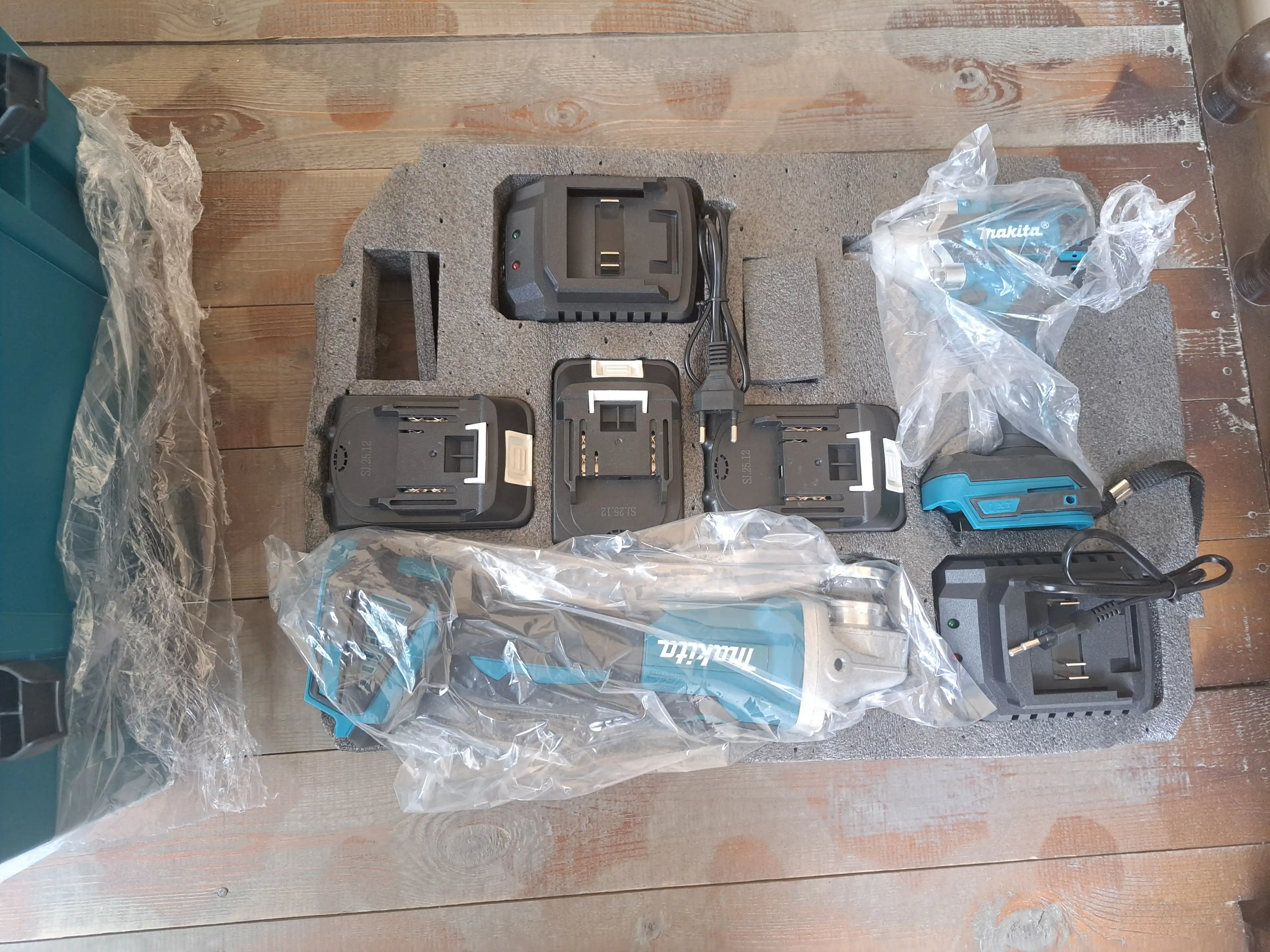 Makita akkumulyatorli nabor 6 tasi 1 da: shurupovyort, perforator, bolgarka, arralar