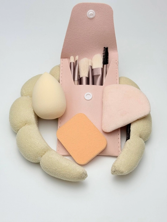 Ayollar uchun "Beauty Box" yuz uchun dekorativ kosmetika va makiyaj to'plami, 13 tasi 1 da