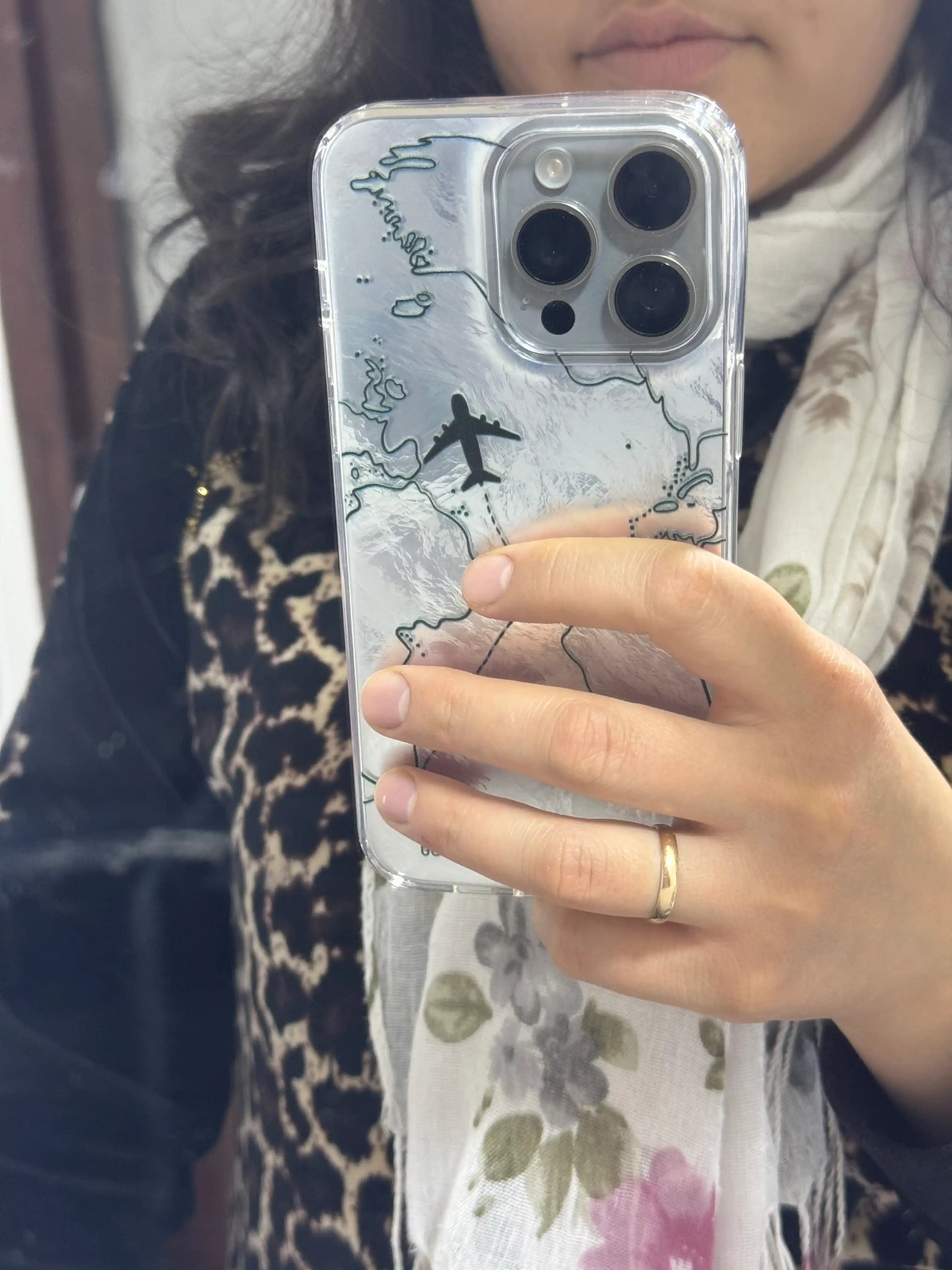 G‘ilof iPhone 13, 14, 15, 16, Pro, Pro Max, rangli, silikon