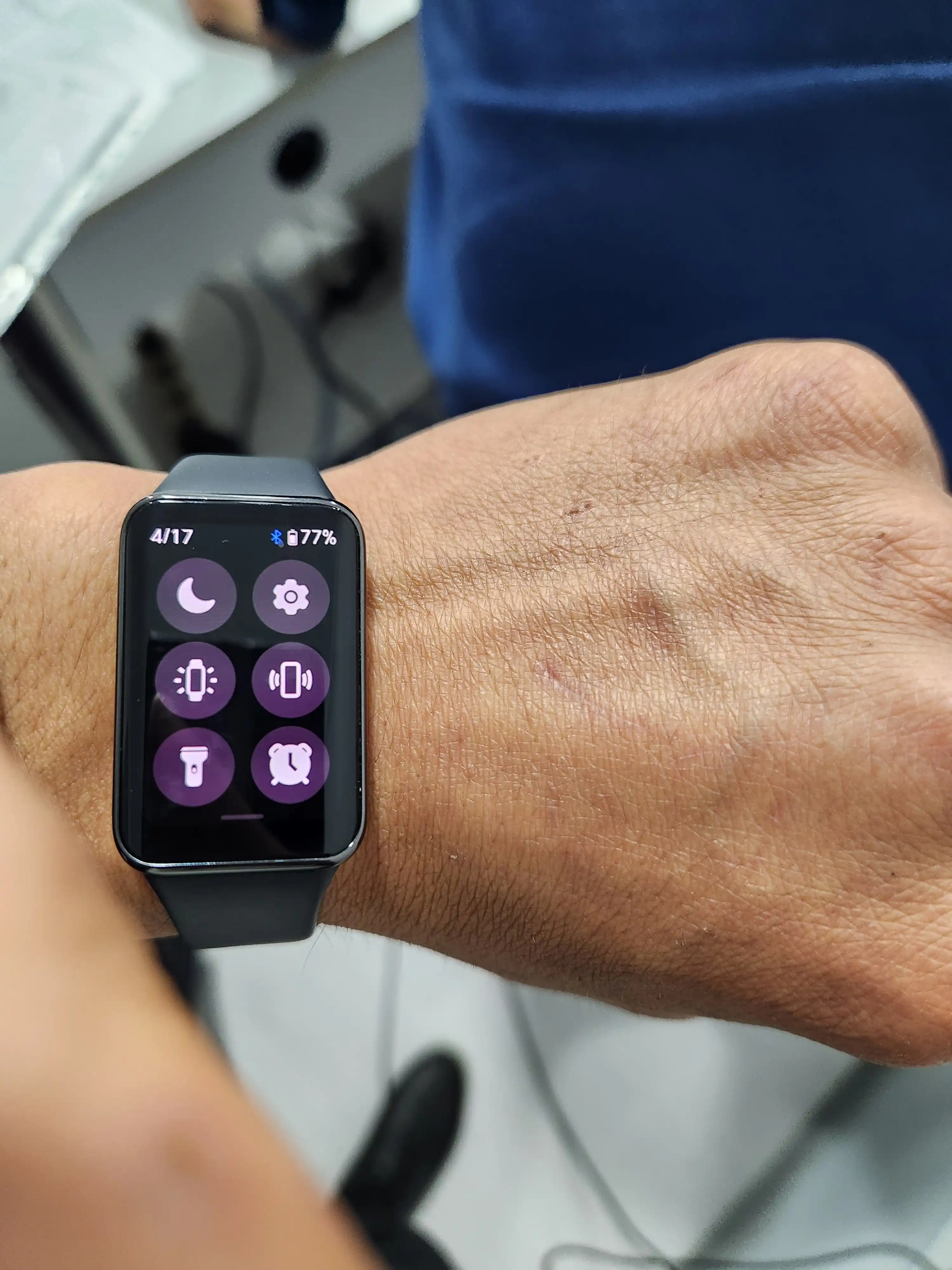 Honor Band 9 Asia, 1.57 dyuymli AMOLED 60Hz displey, 14 kunlik batareya, 96 ish rejimi