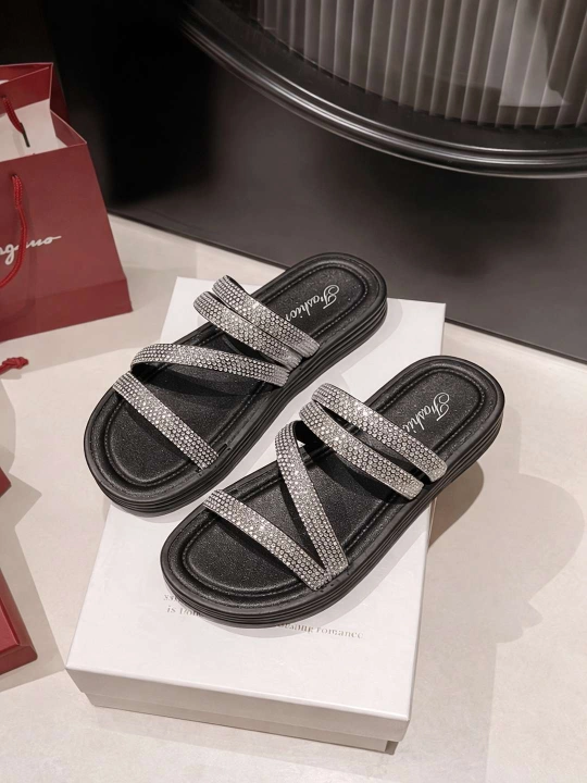 Ayollar shippagi, yozgi, yumshoq, qulay, 36-39