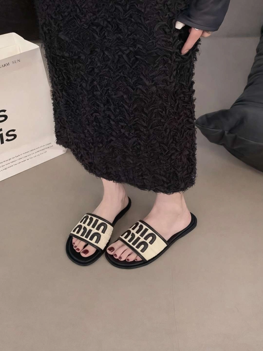 Ayollar shippagi, yozgi, yumshoq, qulay, 36-39