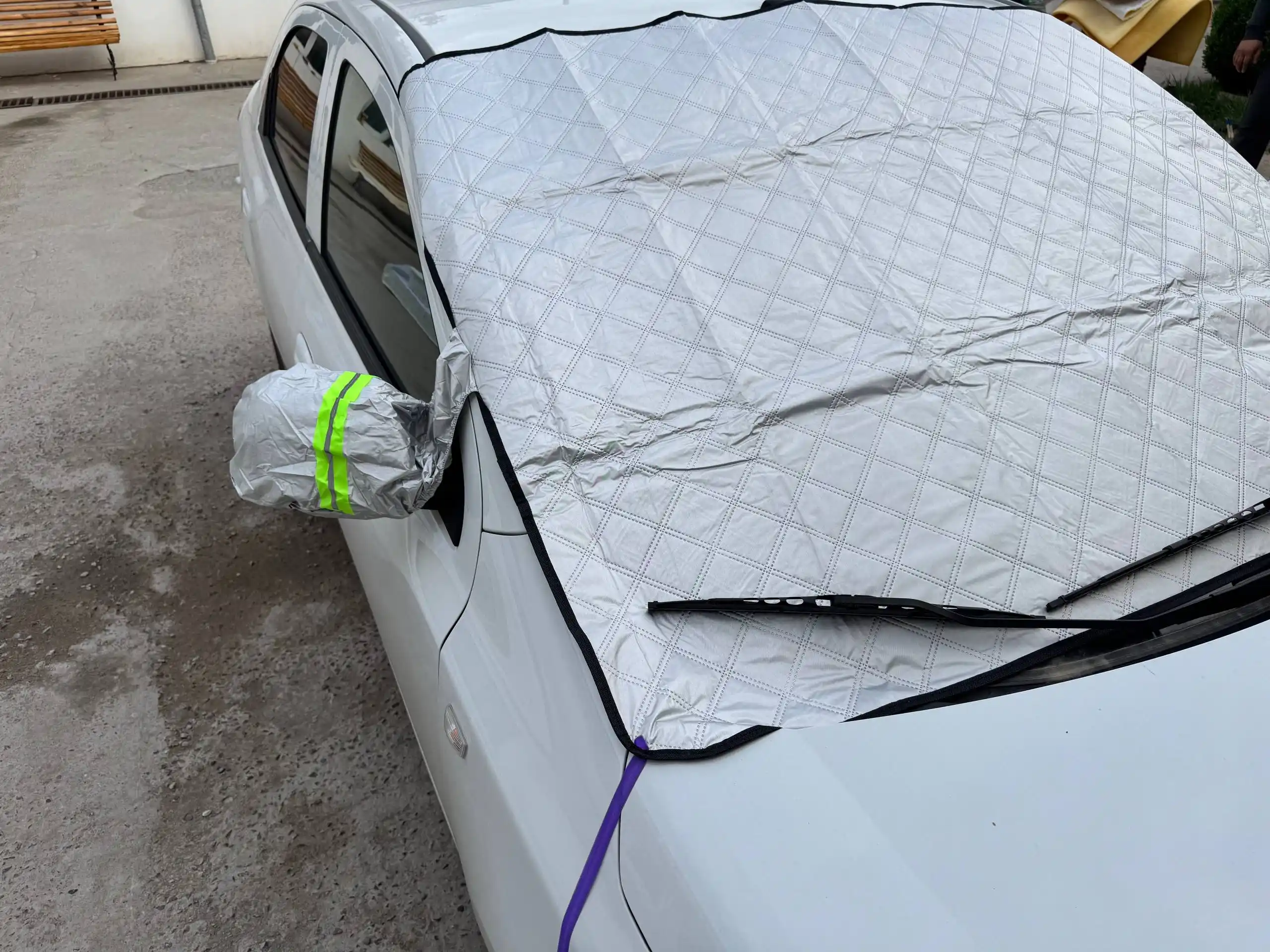 Avtomobil old oyna uchun quyoshdan himoya tent, 3 qatlam issiq va sovuqdan