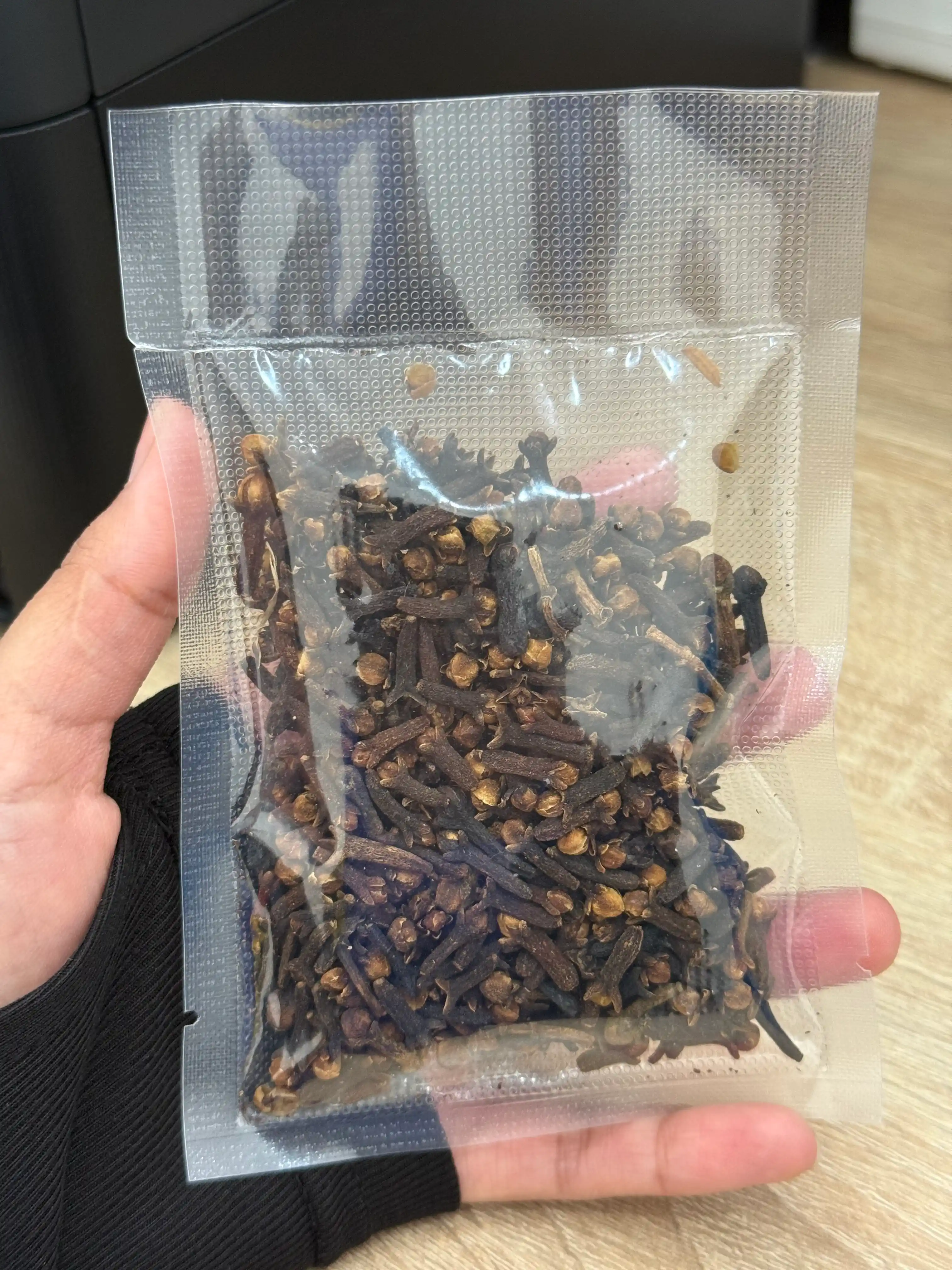 Gvozdika, 30 va 50 gr – tabiiy va xushbo‘y ziravor, shifobaxsh xususiyatlarga ega