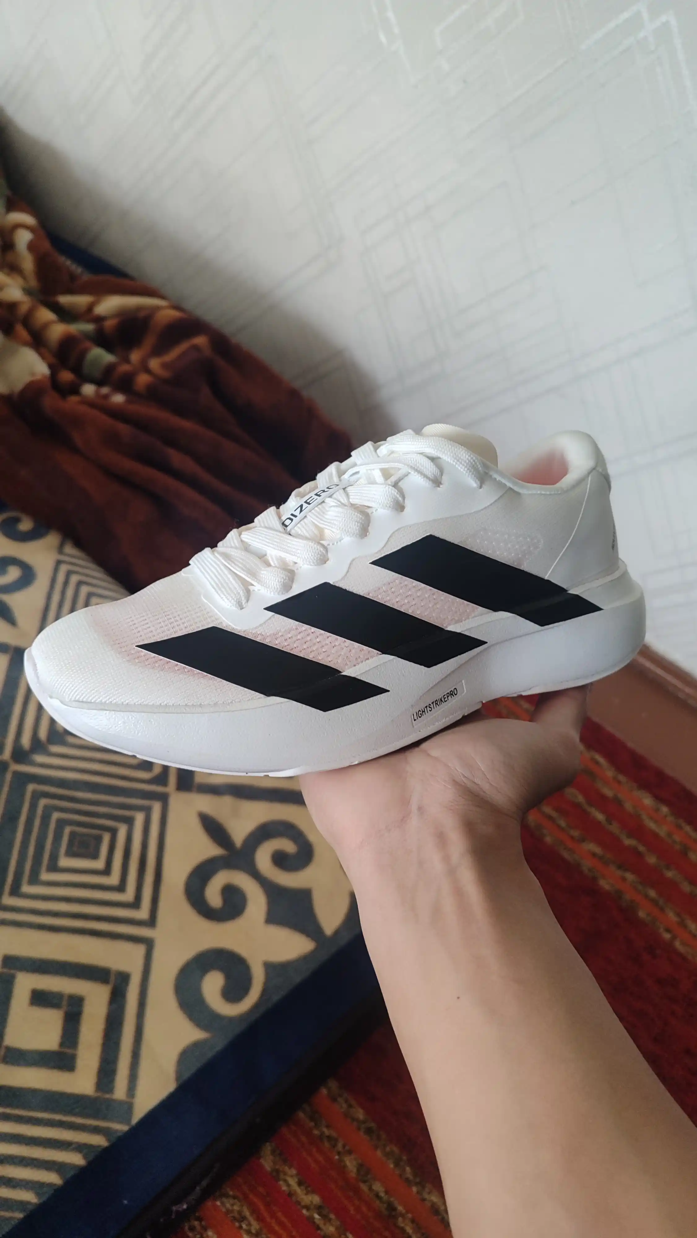 ADEZERO, Erkaklar uchun Sport krossovkalari, Adidas 40-44 