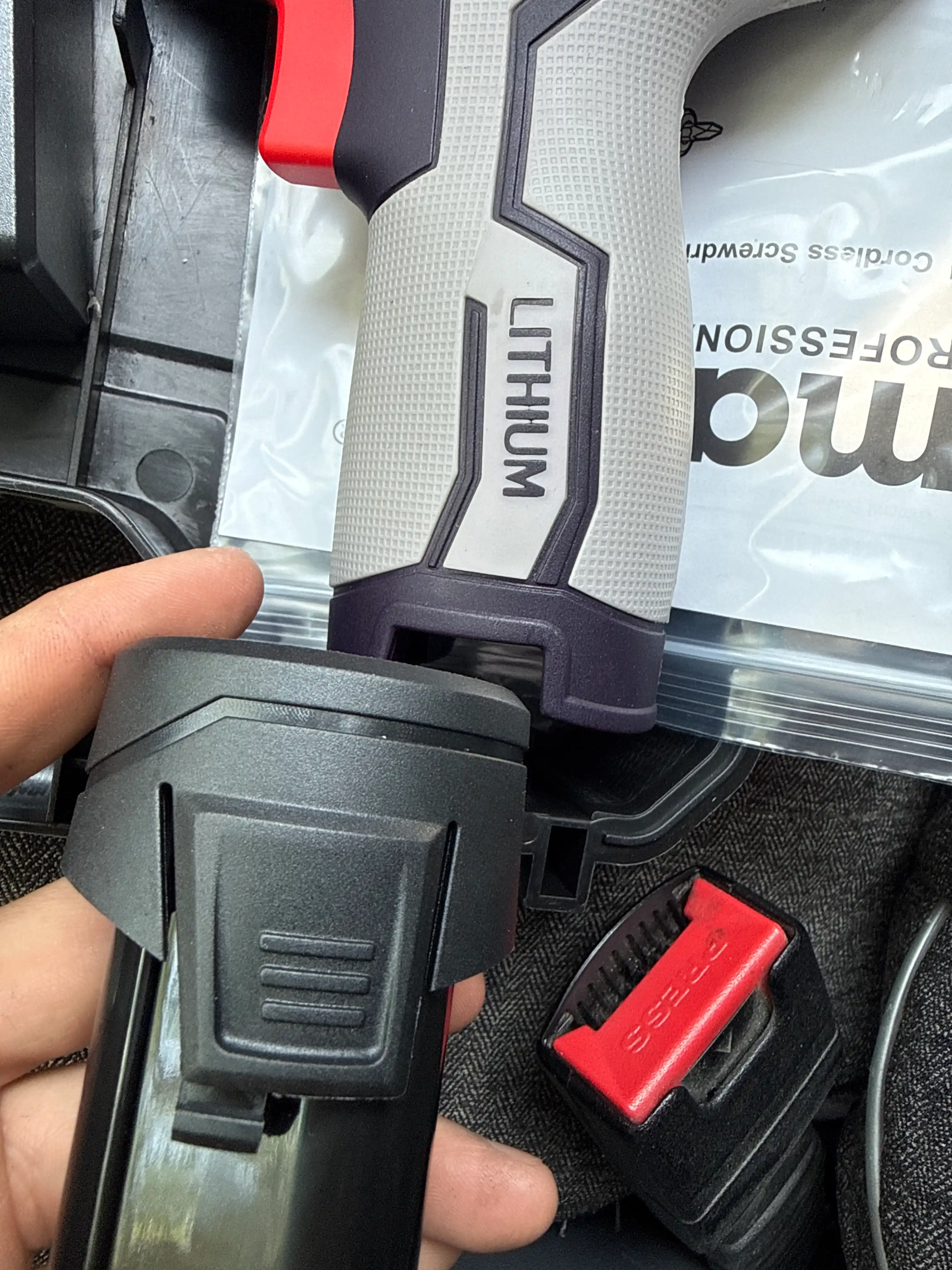 Makute CSD126-B 12V 23Нм simsiz elektr otvyortka (shurupovyort)