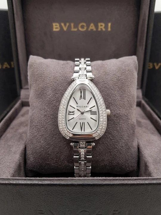 Ayollar soati, kvars mexanizmi, sovg‘a qutisidagi ayollar uchun BVLGARI qo‘l soati