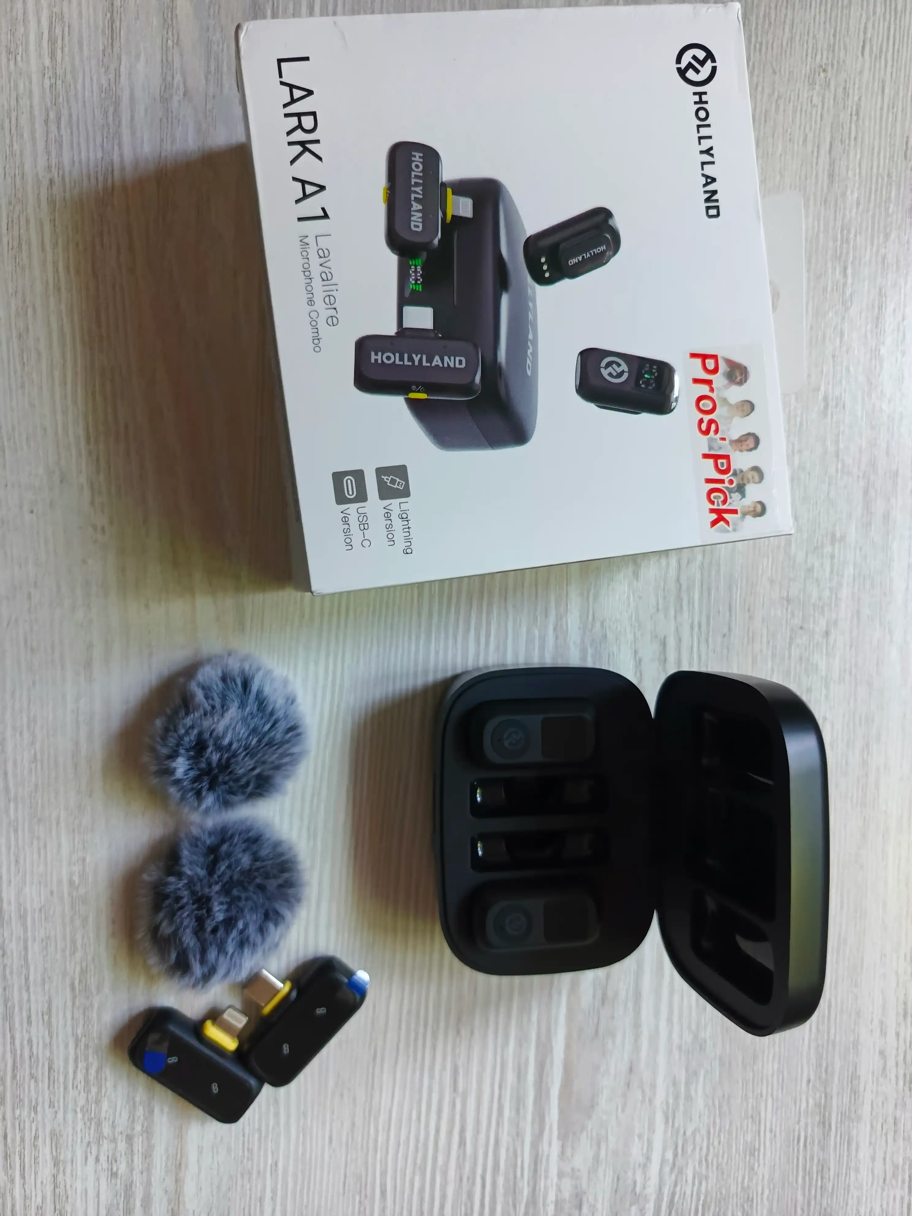 Hoollyland Larkk A1 Simsiz Mikrofon To‘plami – Lightning va Type-C