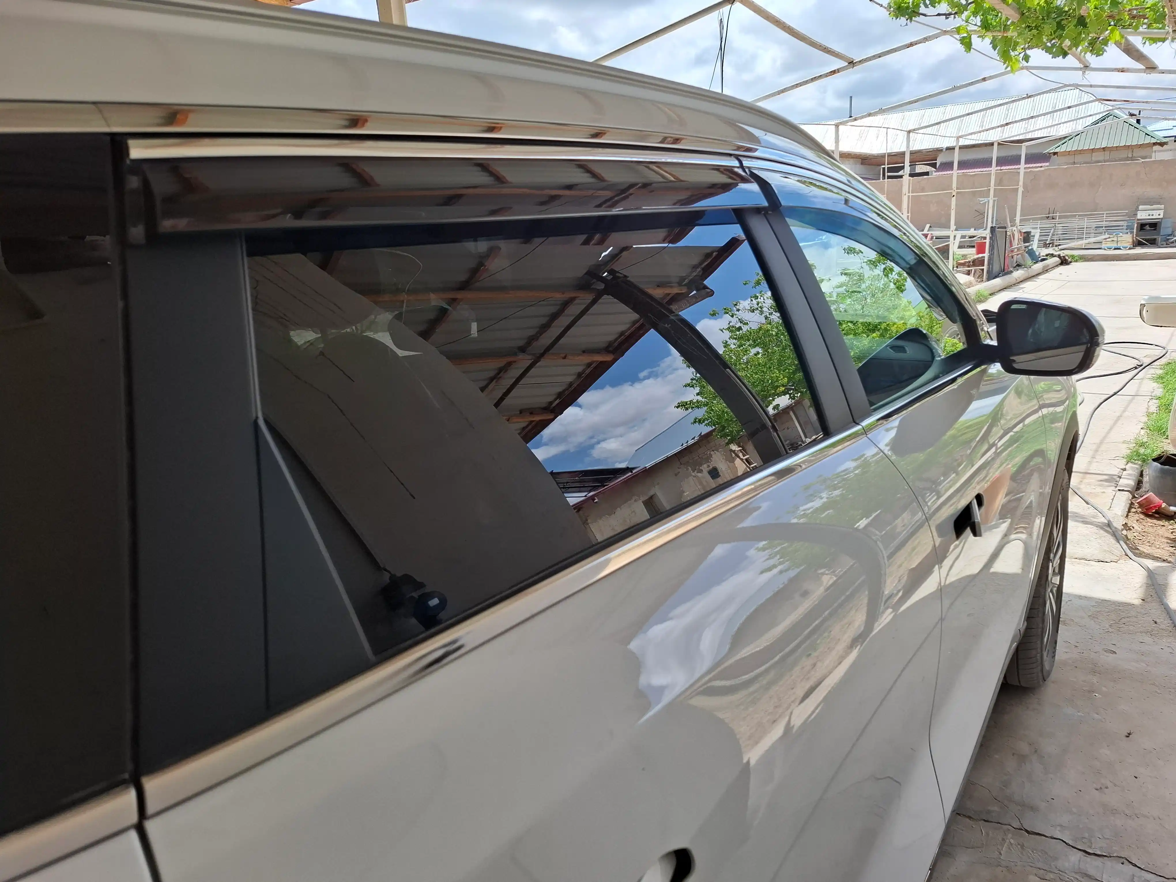 Deflektor, vetrovik, LI 6, 7, 9, Kia Seltos, BYD Song plus, BYD HAN