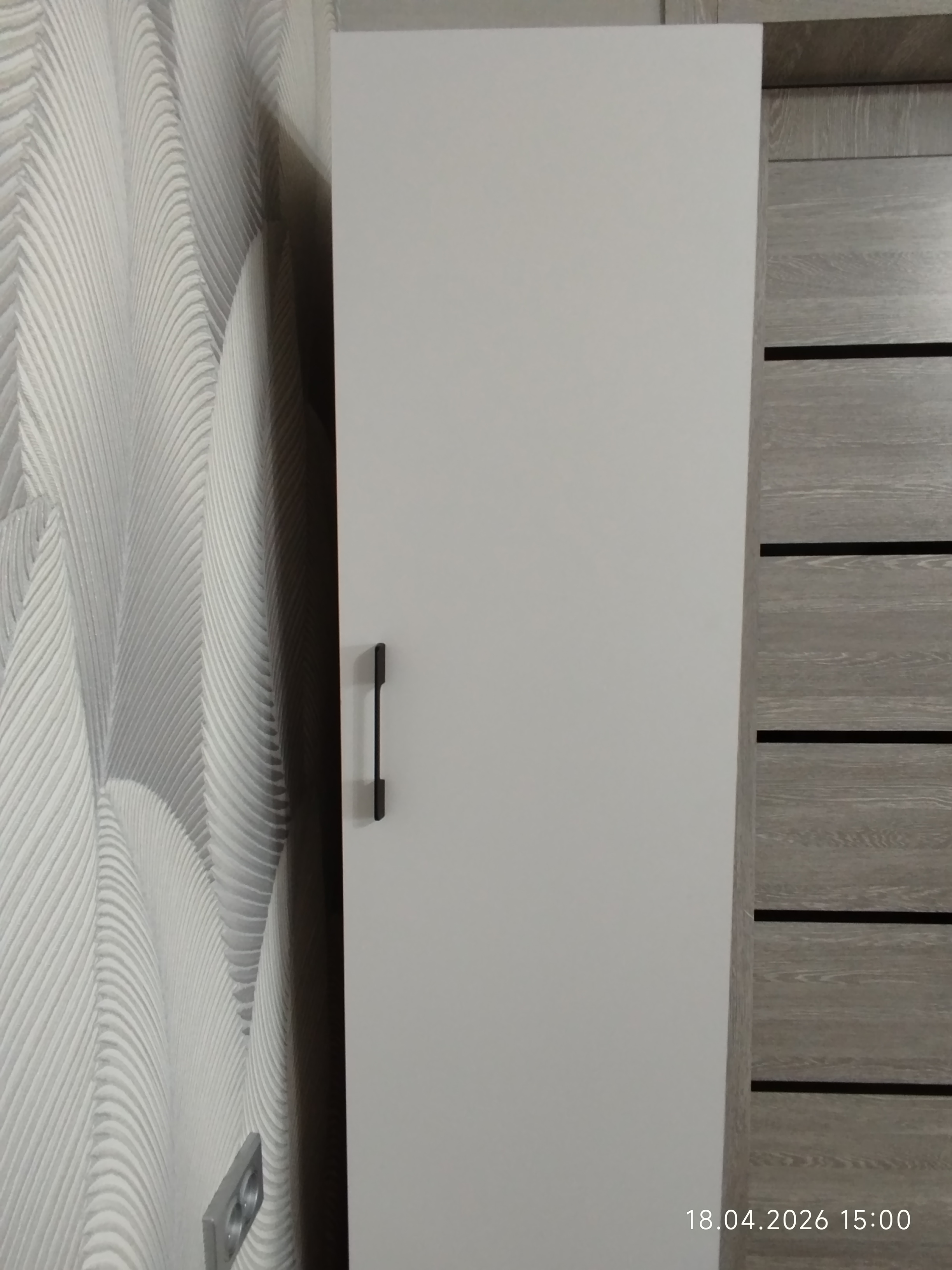 Sh 40 - 180x40x40 sm, Bir eshikli Shkaf kiyimlar va buyumlar uchun LDSP yig‘ilgan holatda