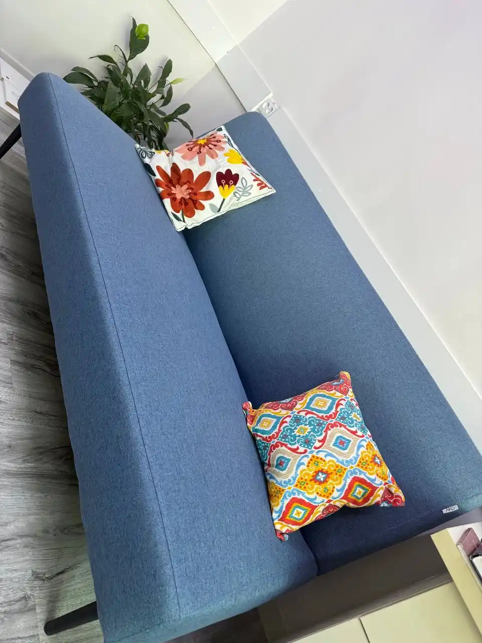 Yostiqsimon jild, 45 x 45 sm, 1 dona