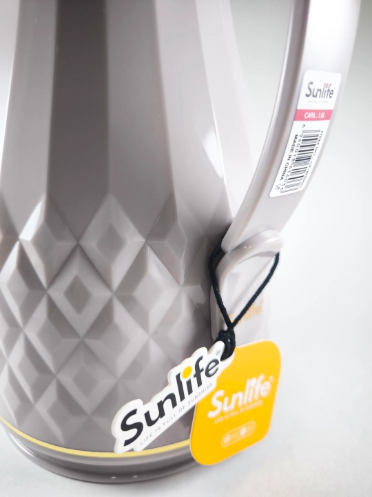 Термос-графин Sunlife розовый с золотом, рельефный дизайн, для горячих и холодных напитков