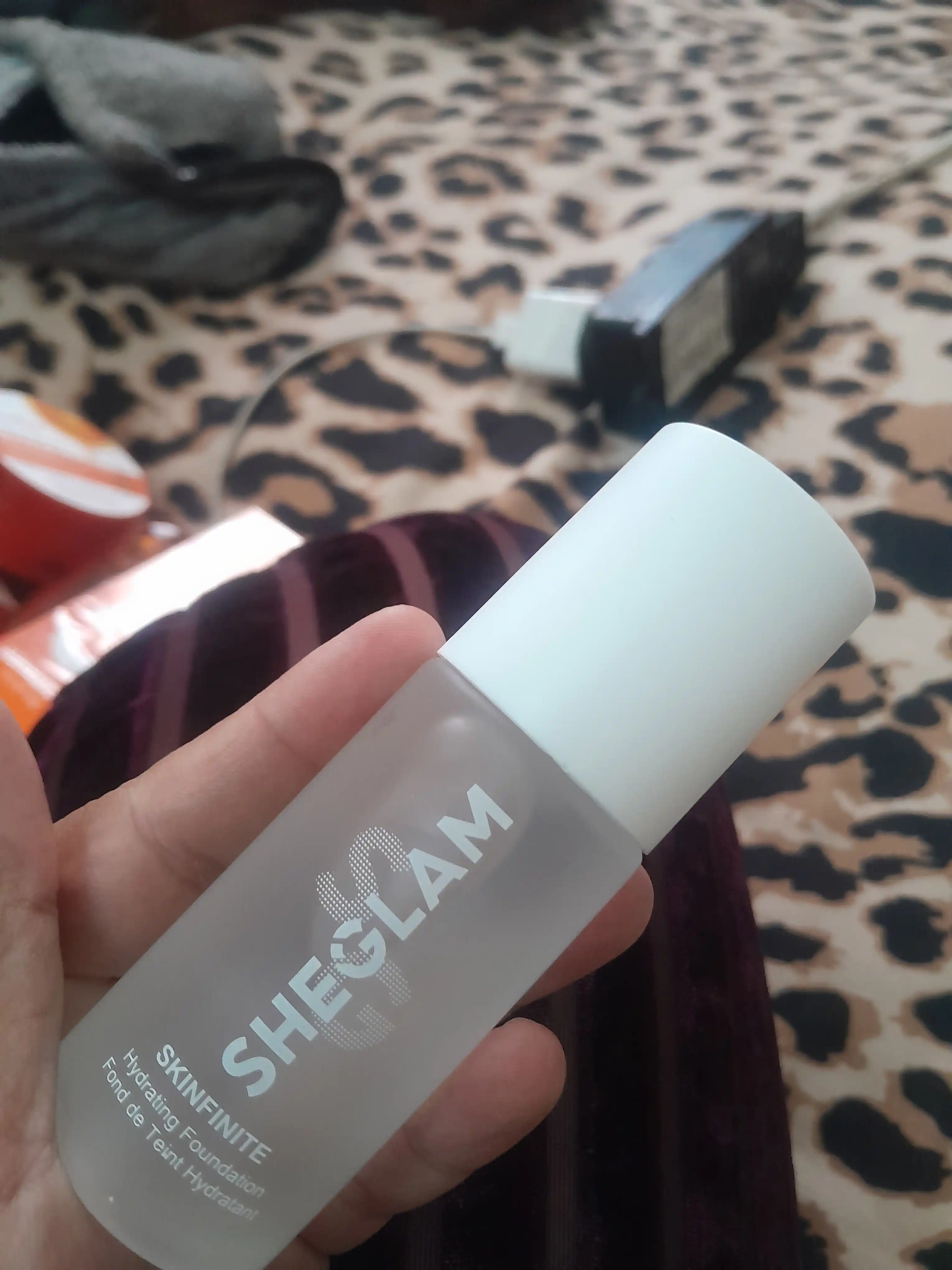 Sheglam baza. Makiyaj uchun baza, rangsiz, praymer, Makiyaj ostidan suriladigan vosita, 40