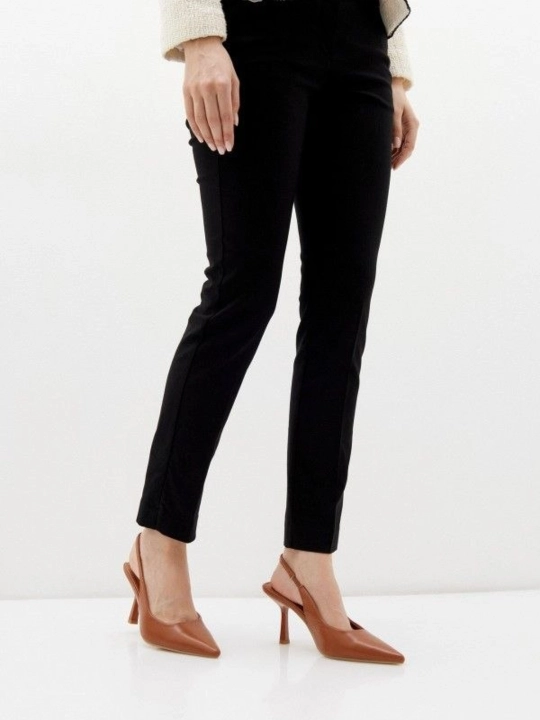 Ayollar uchun tor uchli 6 sm uzunlikdagi stiletto sandallari, eko-charm, zamonaviy, nafis - 