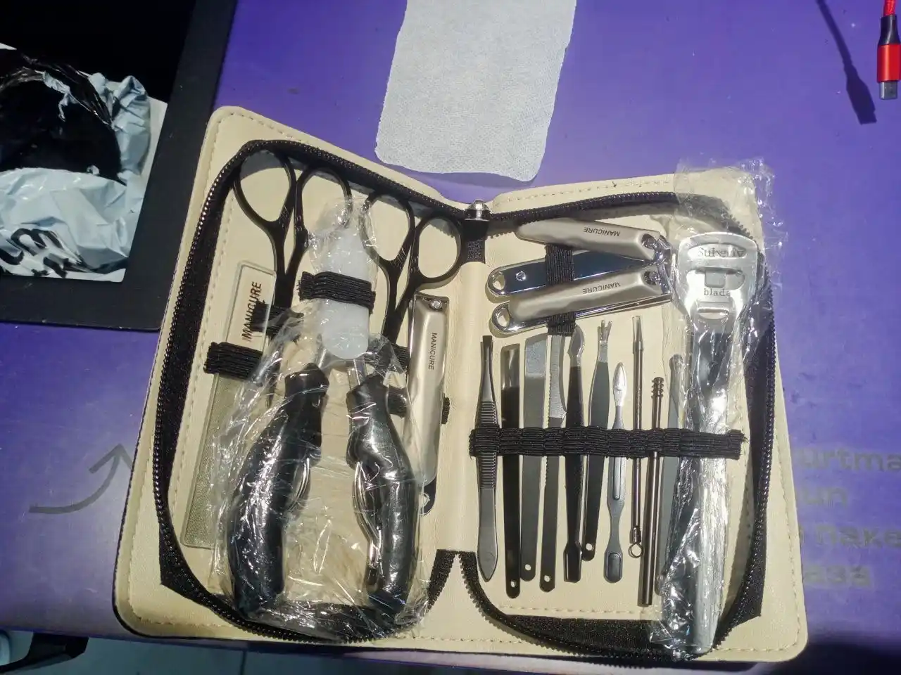Manikyur to'plami, Kusachka, manikur anjomlari, MANICURE, qutida 18 ta element