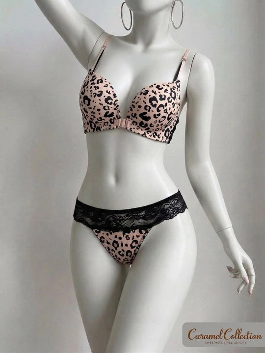 Leopard bosmali, shovsiz va oldidan yopiladigan ichki kiyimlar to'plami - 