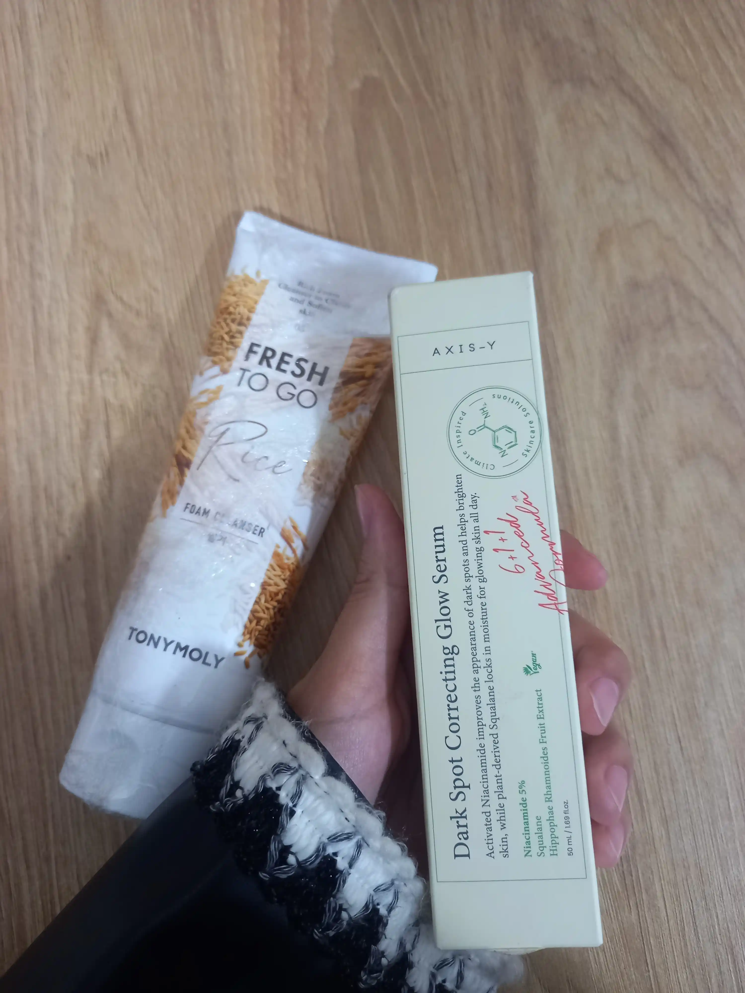 Осветляющая сыворотка Dark Spot Correcting Glow Serum, Axis-Y, 50 мл