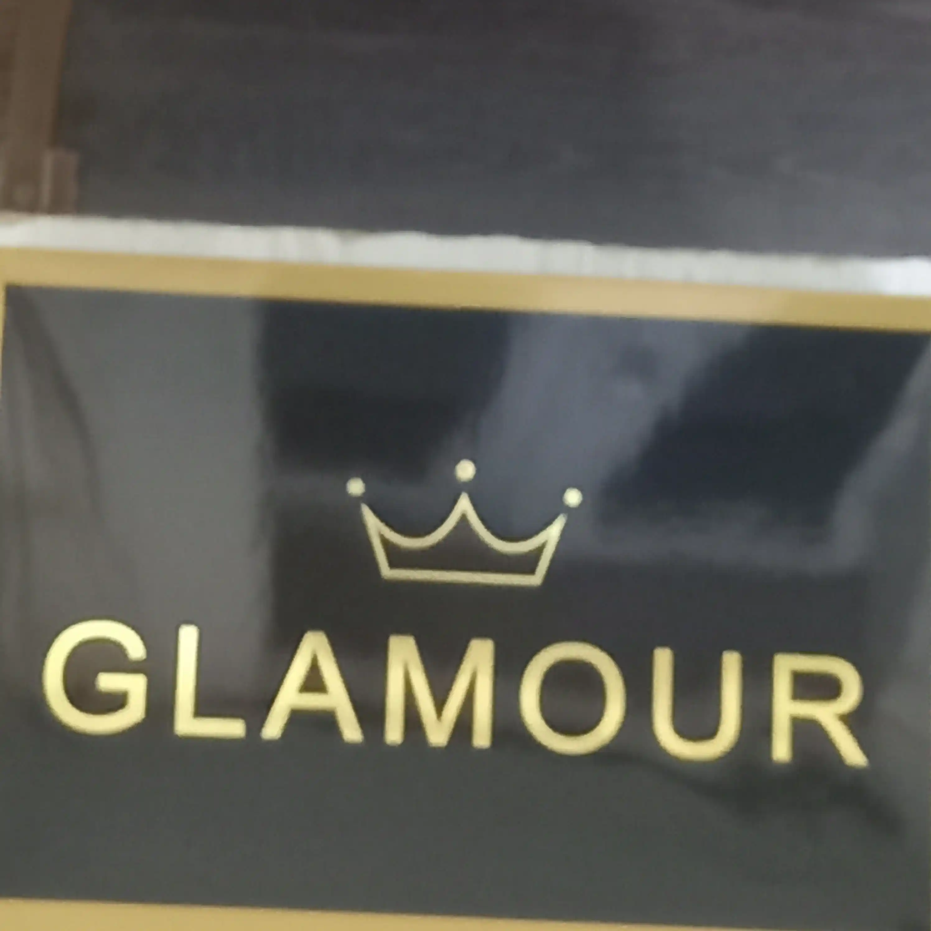Erkaklar sovg‘a to‘plami GLAMOUR 4 in 1 — hamyon, trimmer, charm belbog‘, soyabon
