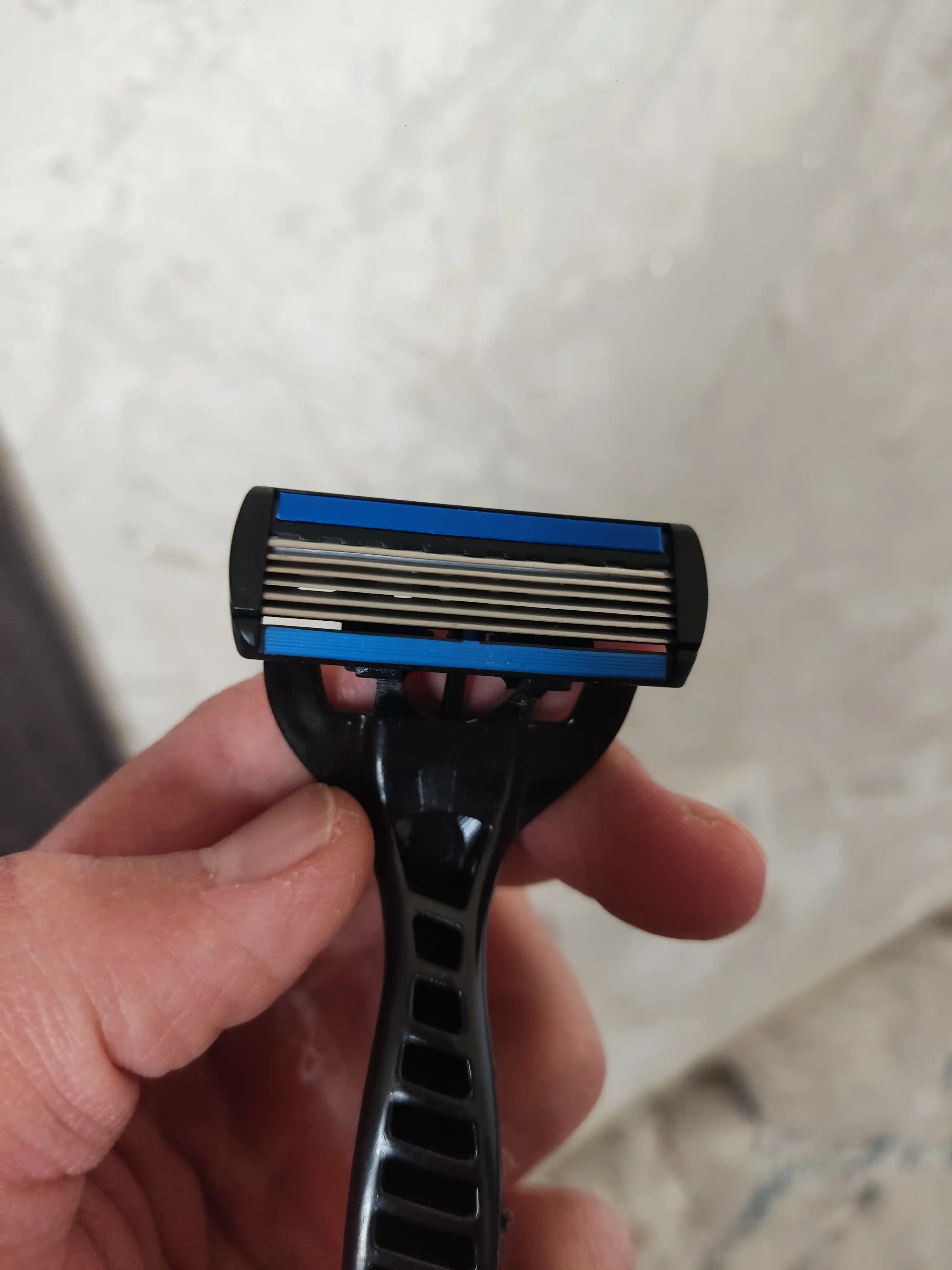 Erkaklar ustarasi, bir martalik Gillette Blue 3 Comfort ustarasi, 2 dona