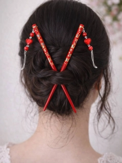 Алый