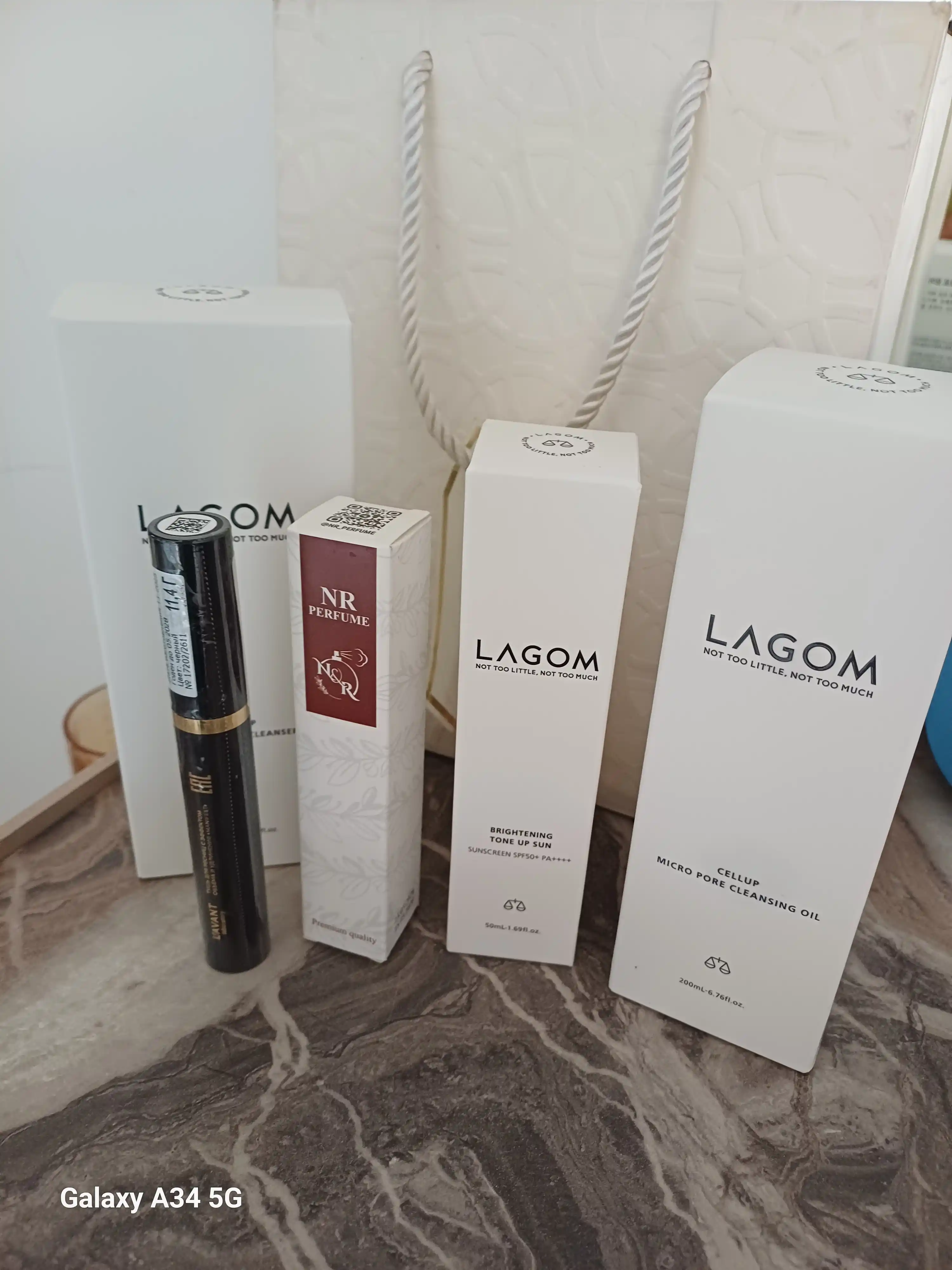 Пенка для  умывания лица, для всех типов кожи, LAGOM