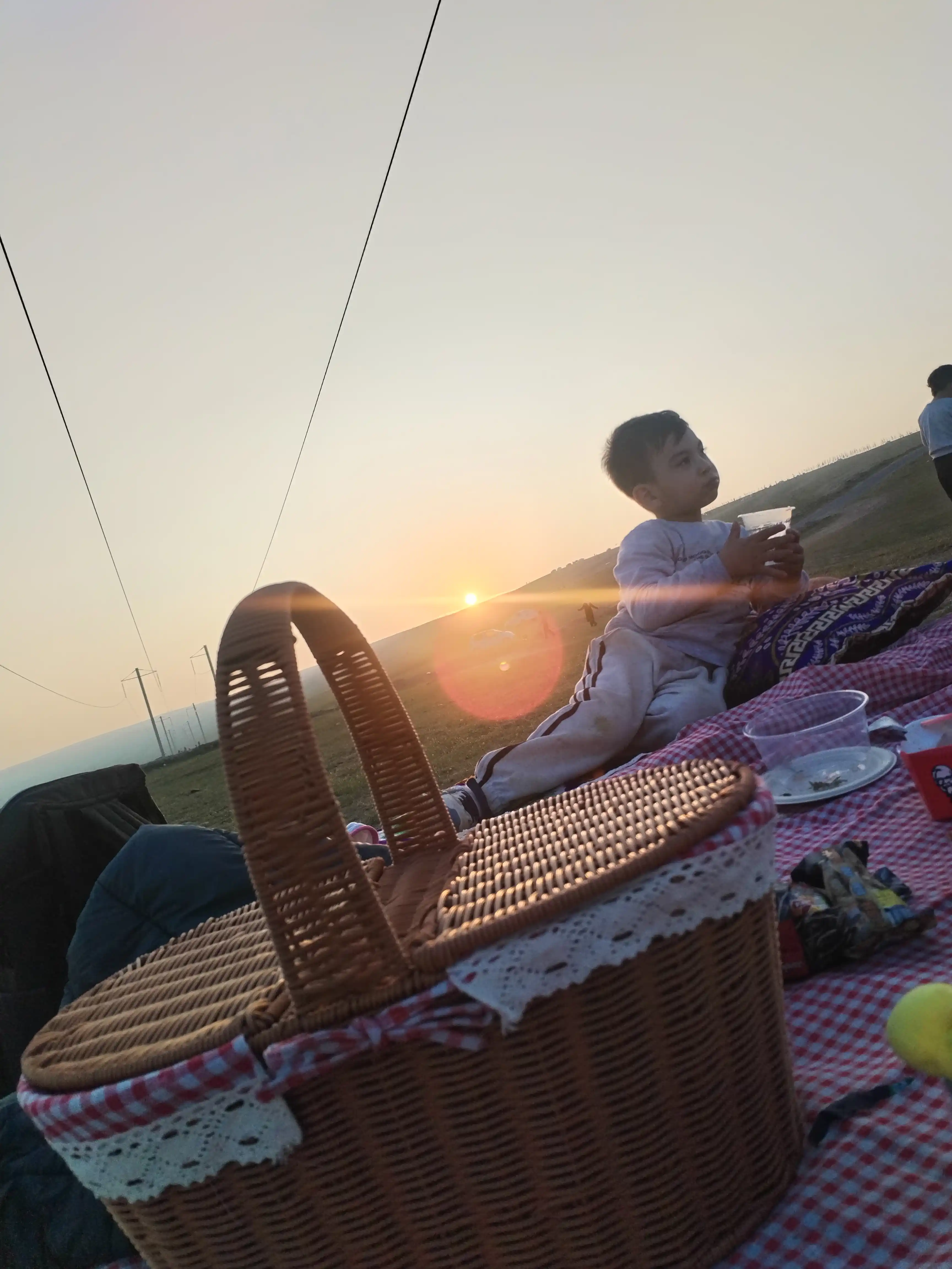 Dasturxon piknik va plyaj uchun