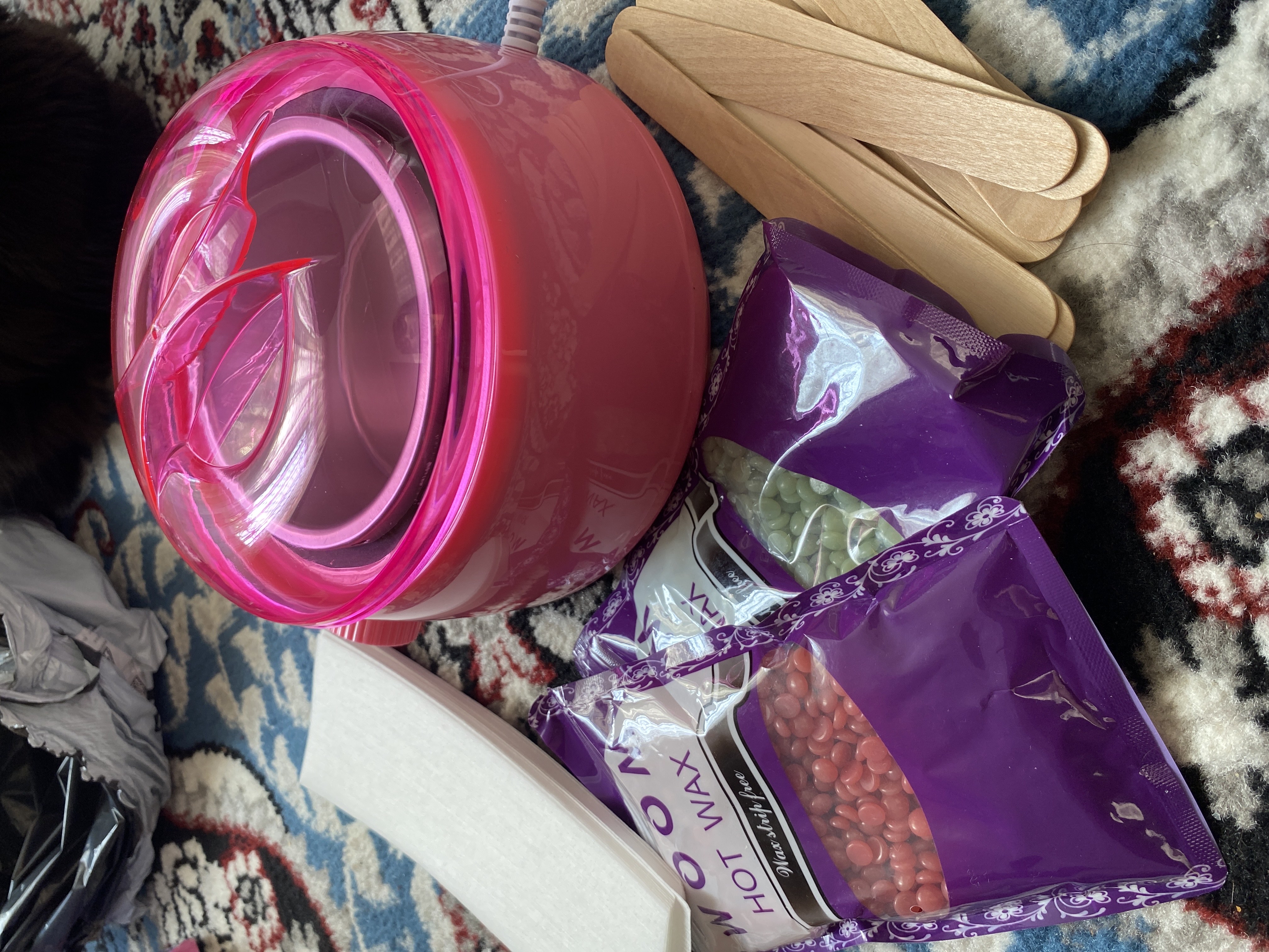 Depilatsiya to'plami: mum, depilyatsiya qozoncha, depilatsiya mumi 100 g, cho'p, 10 dona