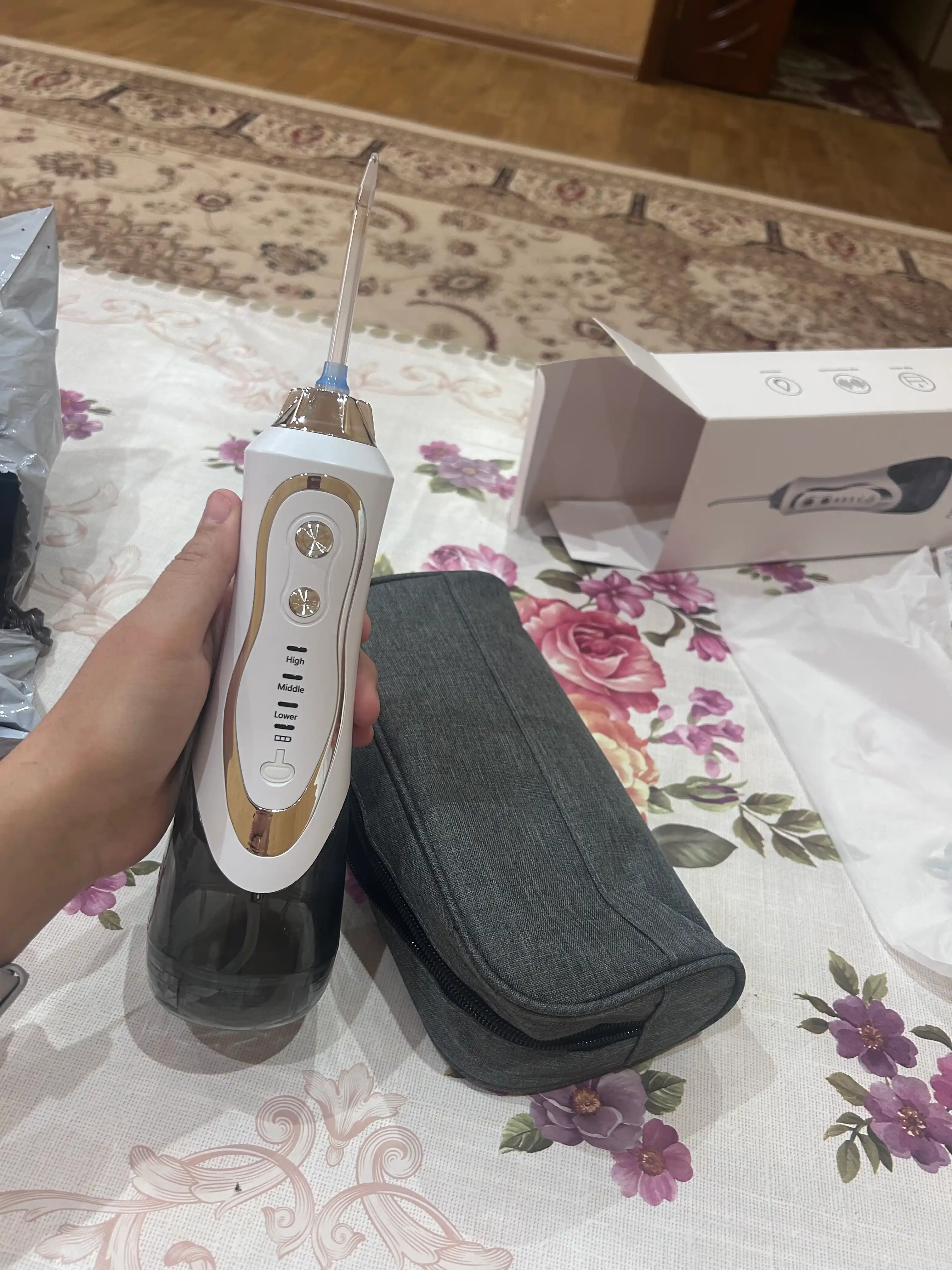 H20 og'iz bo'shlig'i, tishlar va qavslar uchun portativ irrigator, 8 ta nasadkali