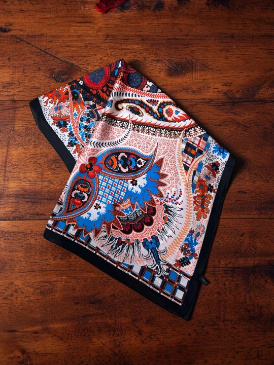 Ayollar bandanasi, ro‘mol yumshoq, yoqimli atlasdan tayyorlangan, Xitoy, o‘lchami 67x67 sm