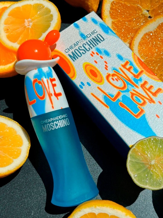 Moschino Cheap And Chic I Love Love 100 мл — свежий цитрусовый аромат для женщин