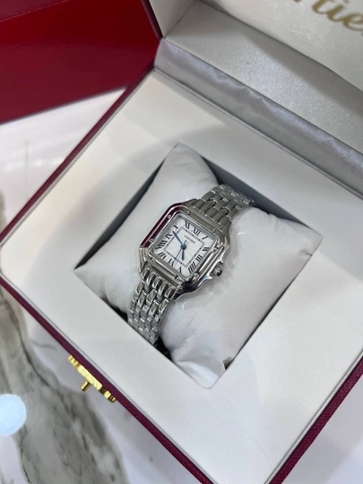 Женские часы Cartier, элегантная модель