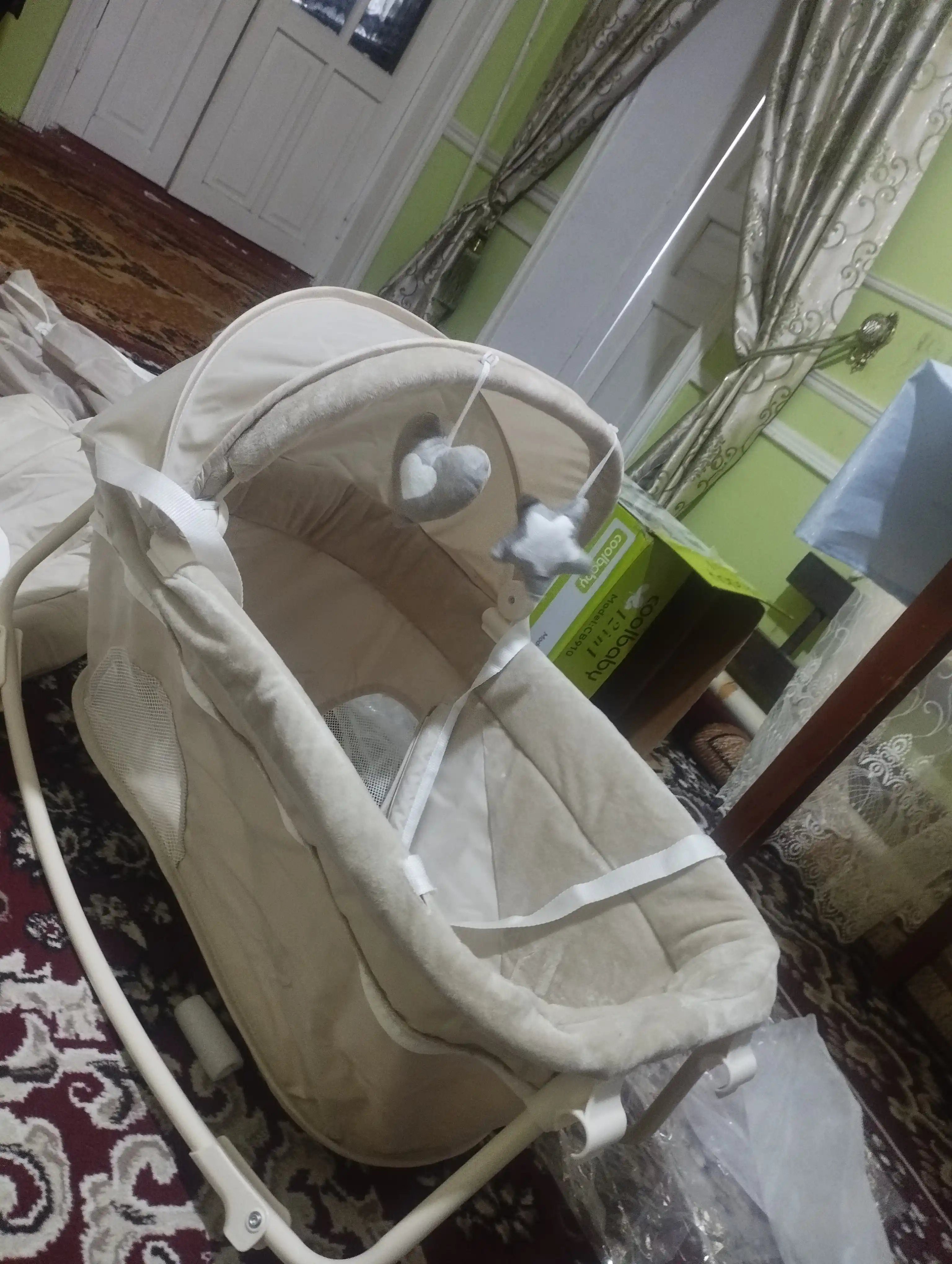 Ko‘p funksiyali bolalar karavoti, manej, 50 kg gacha yuklama, 0-4 yosh