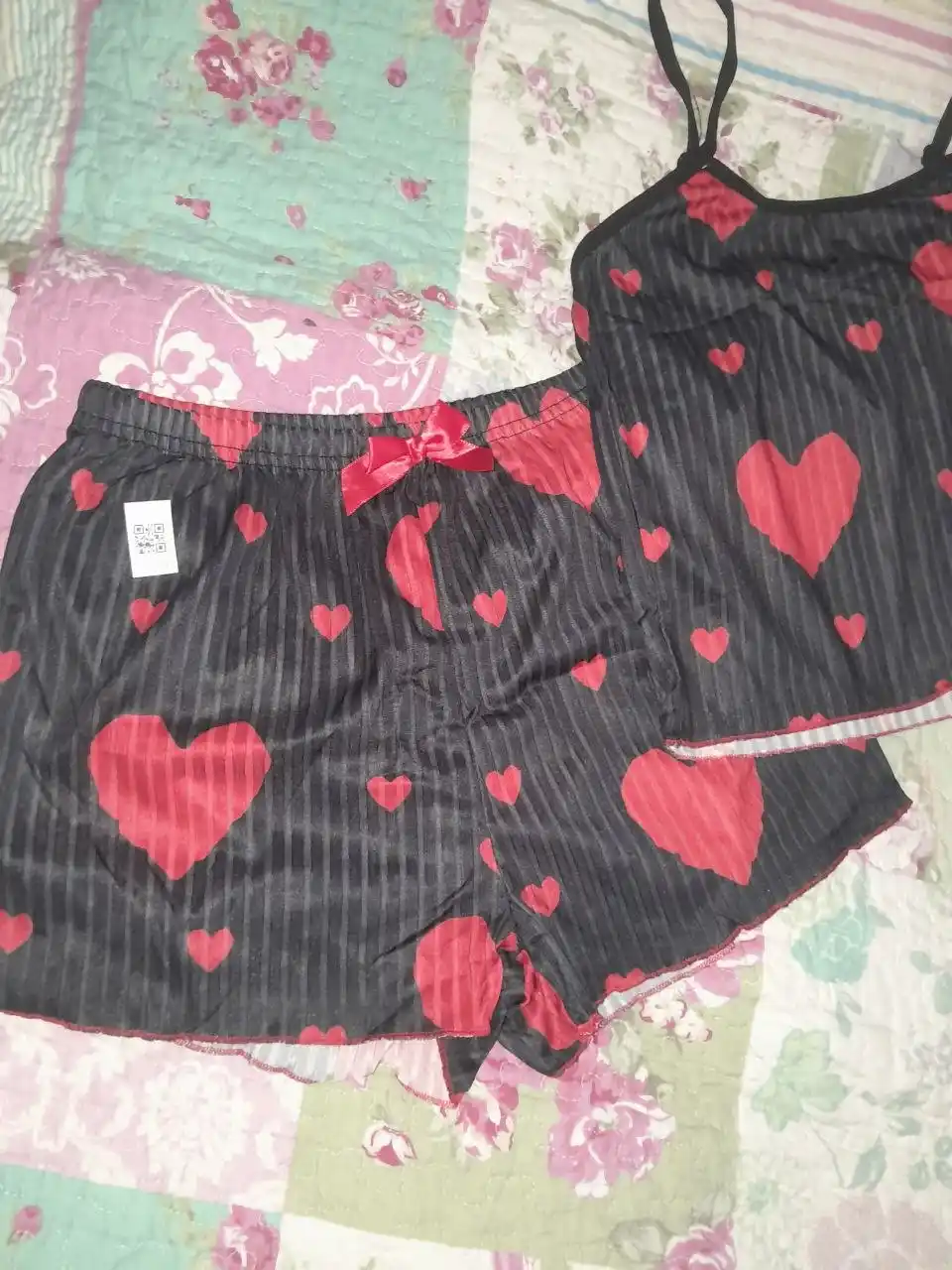 Ayollar pijamasi 2 tasi 1 tada, 2 ta o'lcham katta oling, shortikli uy kiyimi, pijama