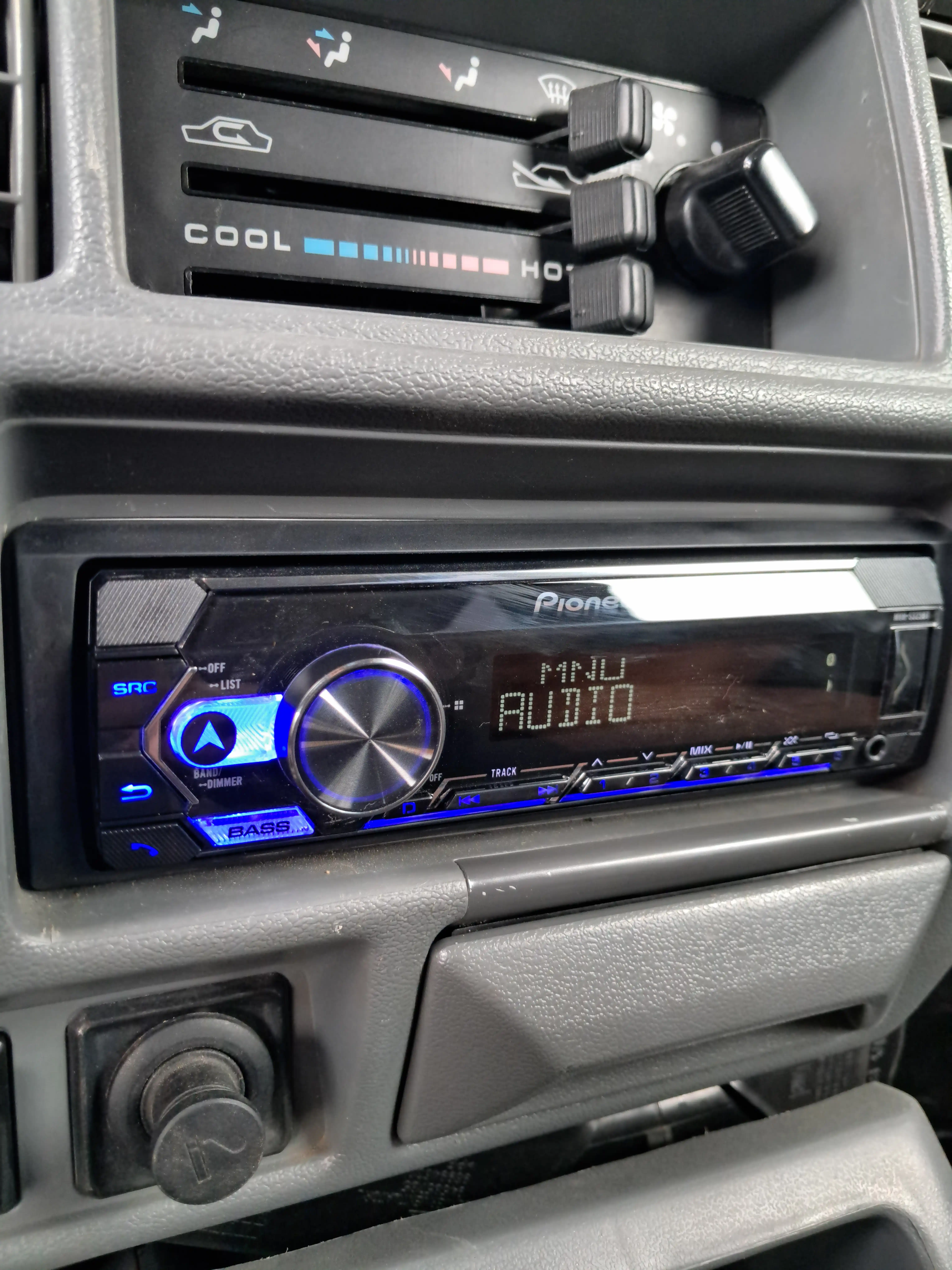 Pioneer MVH-S325BT avtomobil magnitolasi, Pioneer 325