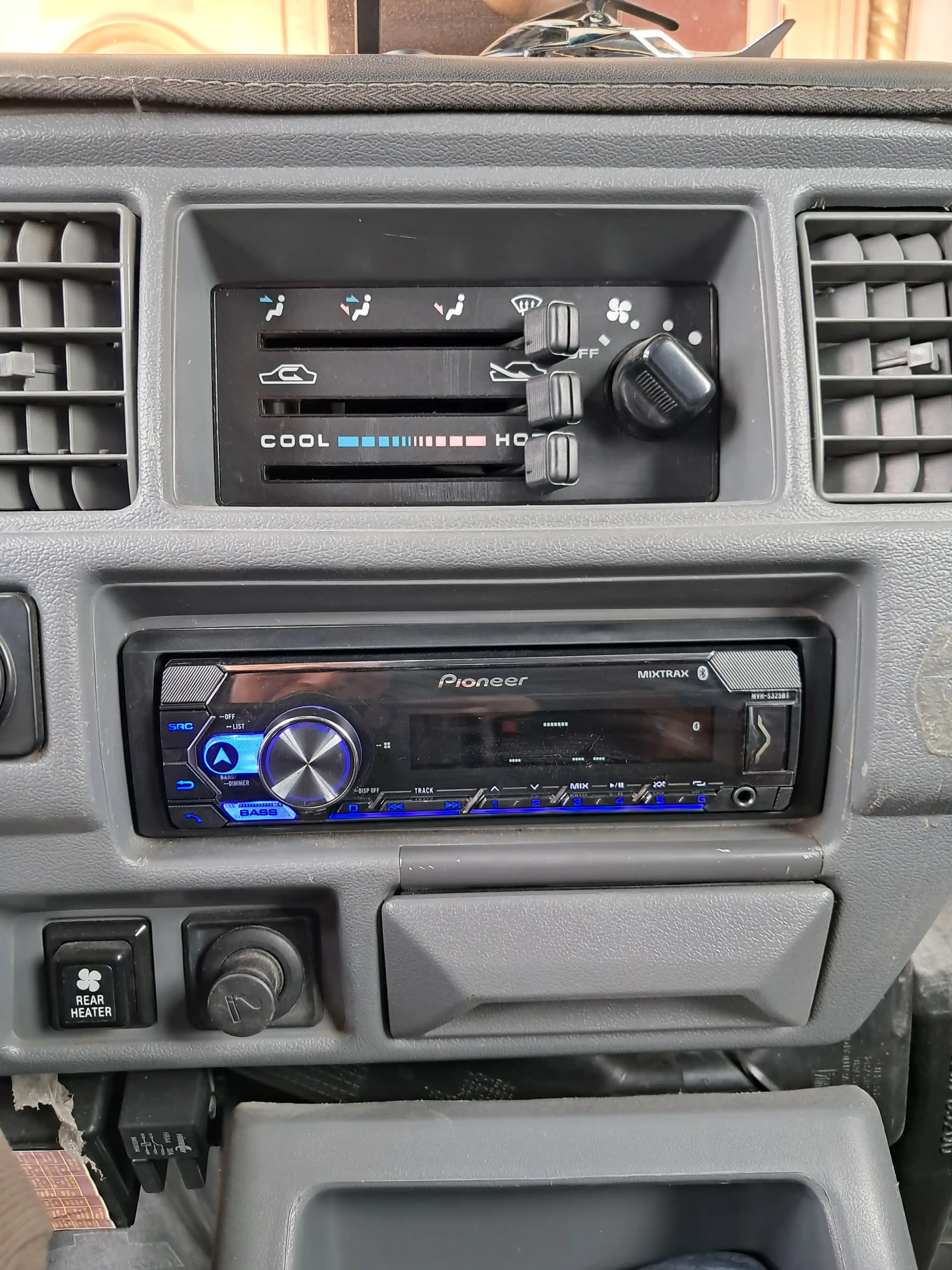 Pioneer MVH-S325BT avtomobil magnitolasi, Pioneer 325