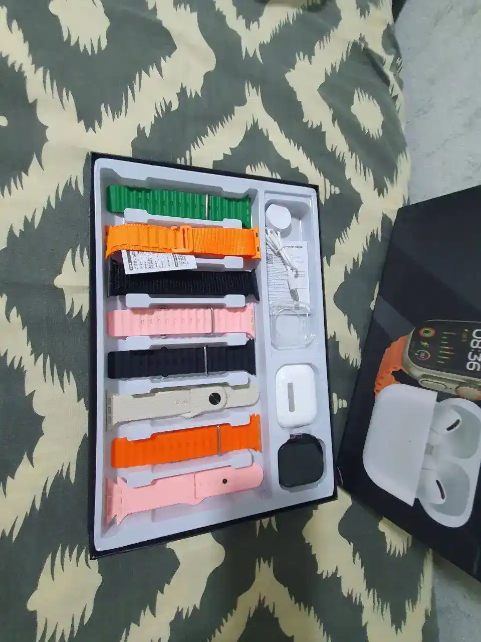 Aqilli soatlar, Smart Watch Ultra va iPods pro quloqchini, 8 ta tasmali, 10 tasi 1 da