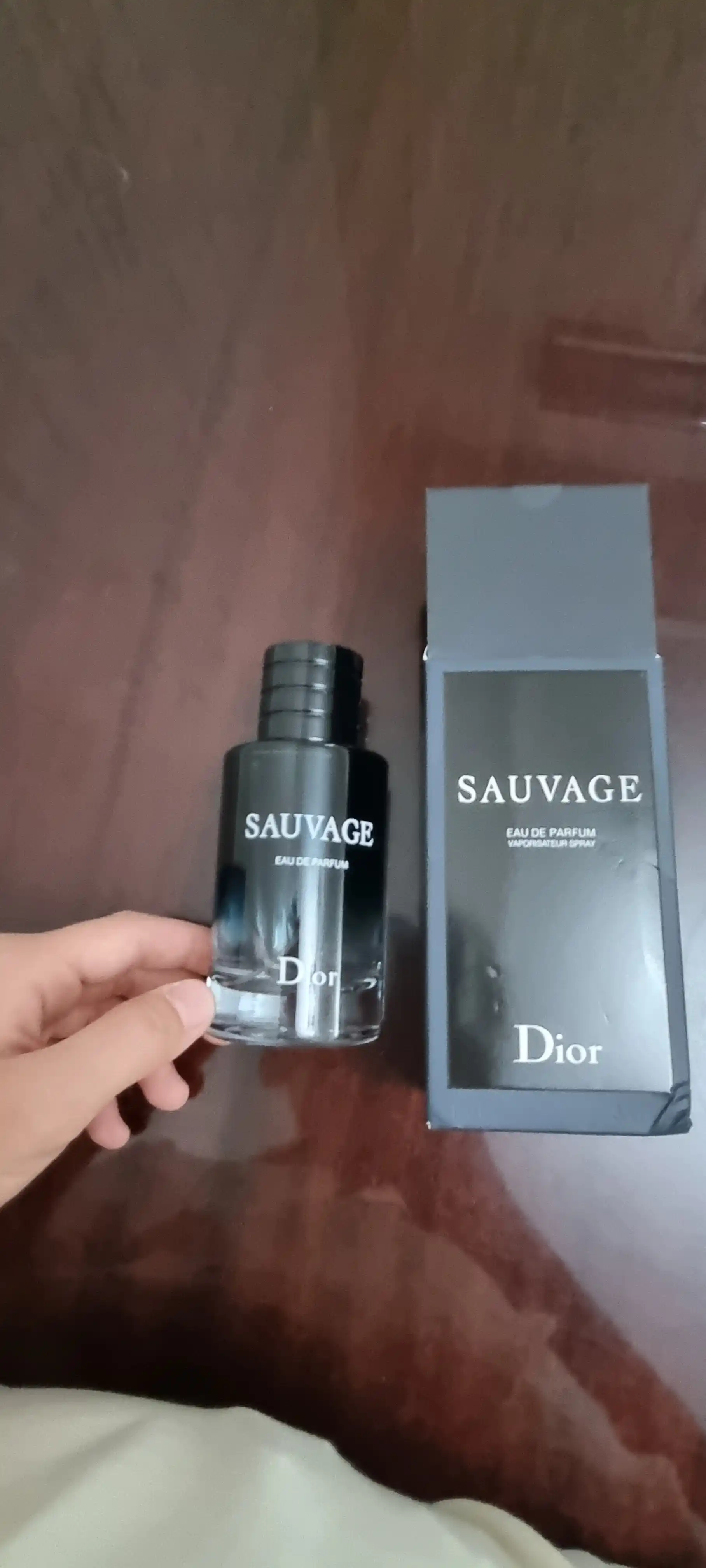 Мужская парфюмерная вода Dior Sauvage, 100 мл, насыщенный аромат