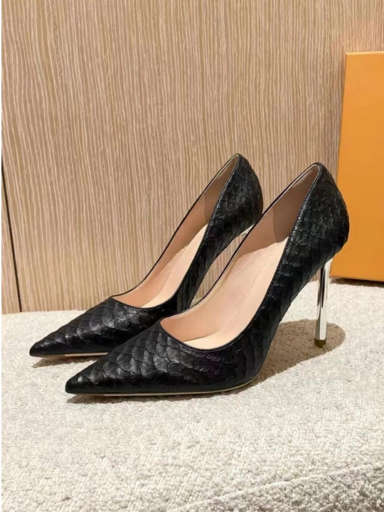 Женская обувь Louboutin, каблук 10 см