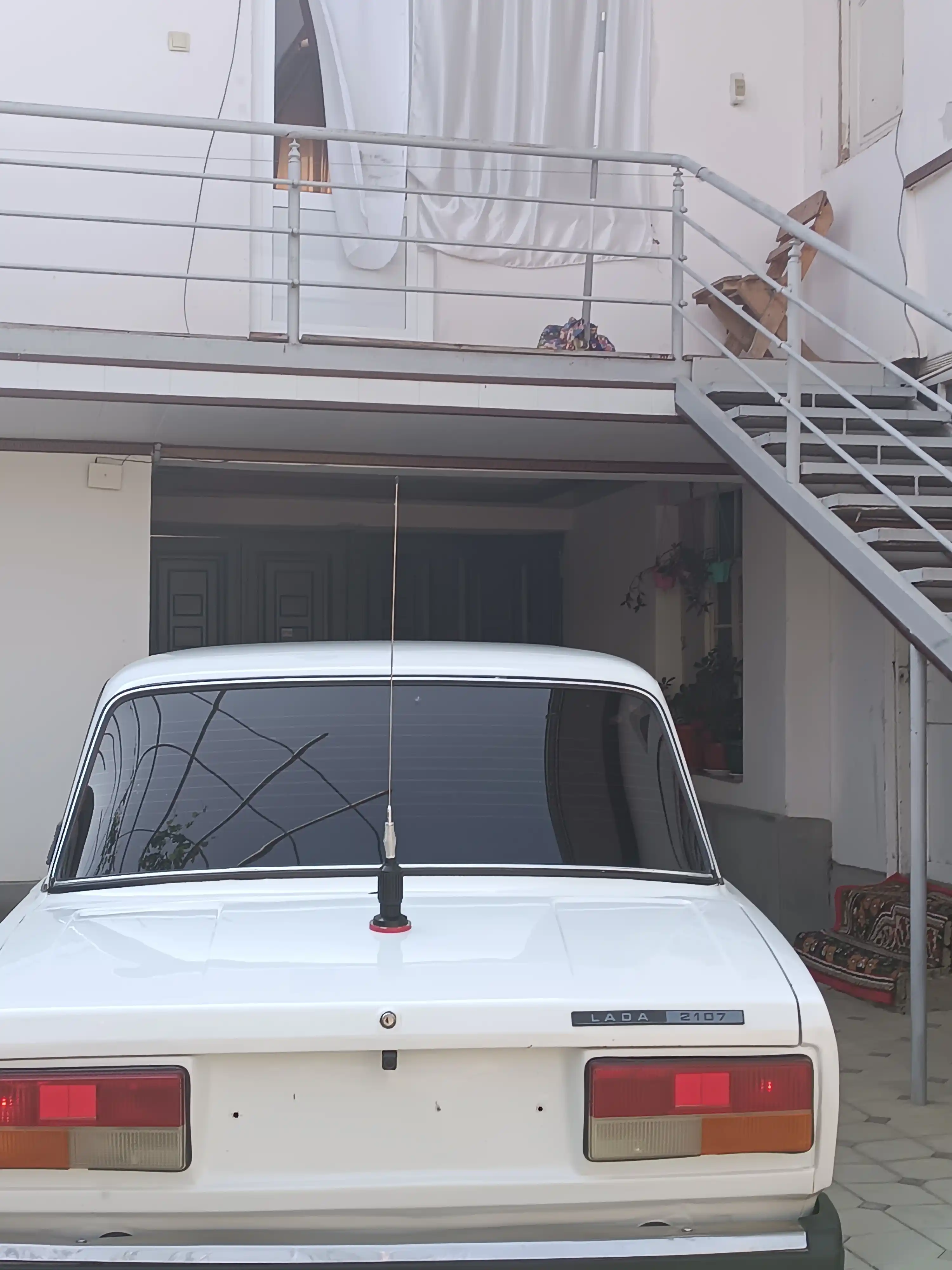 Avtomobil tomiga antenna, magnitda, 87 sm