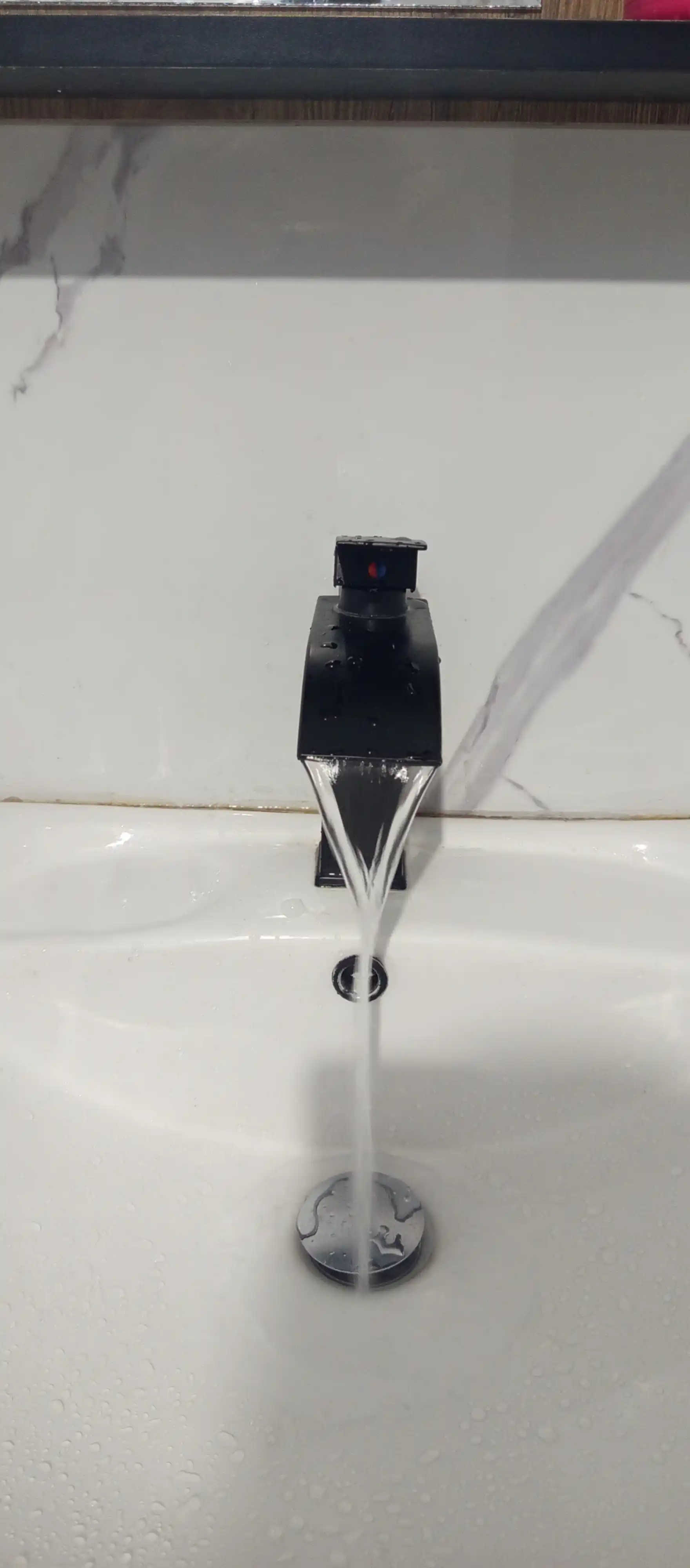 Sharsharali lavabo mikseri
