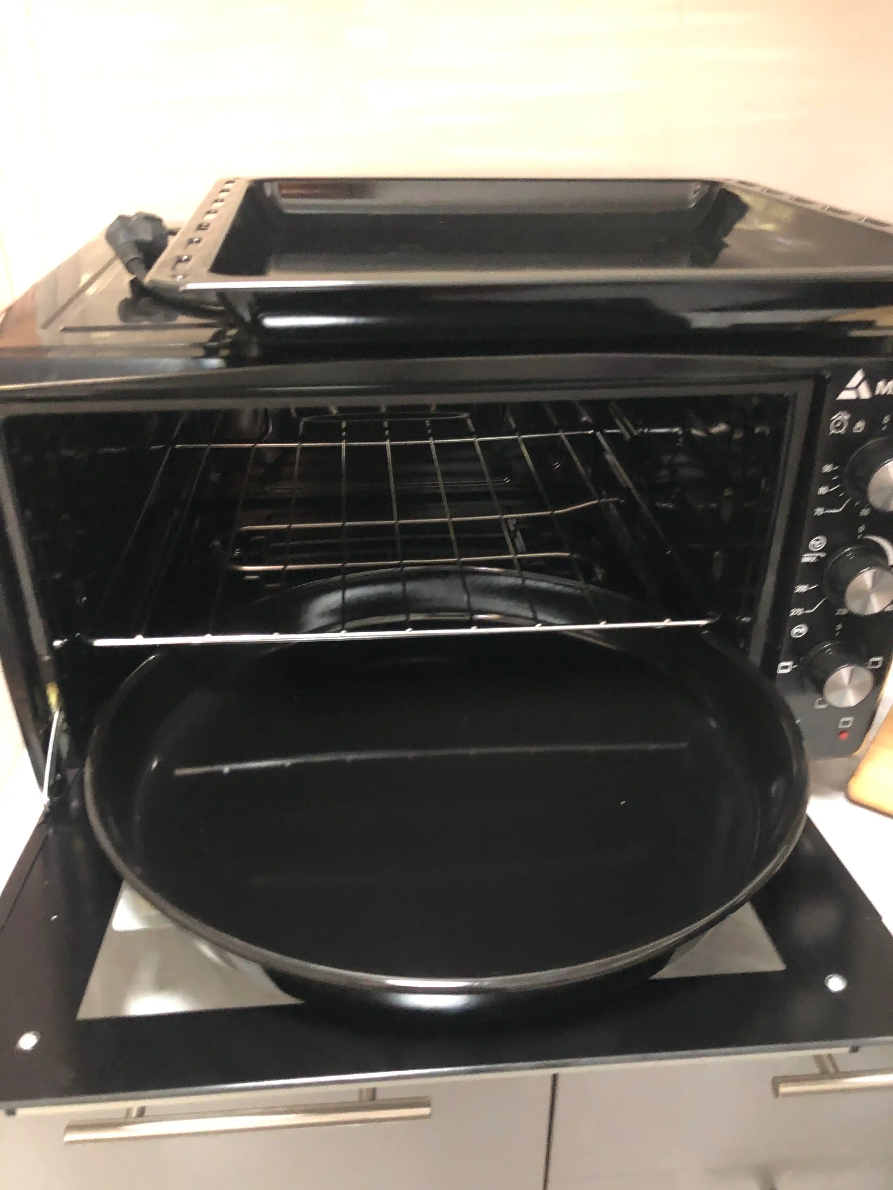 Мини печь MAGNA MF3615-13BL, объем 36 л, мощность 1500 Вт