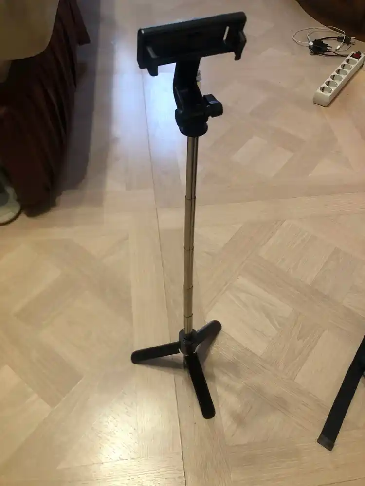 Monopod, selfi tayoqchasi, shtativ, masofadan boshqarish pulti bilan
