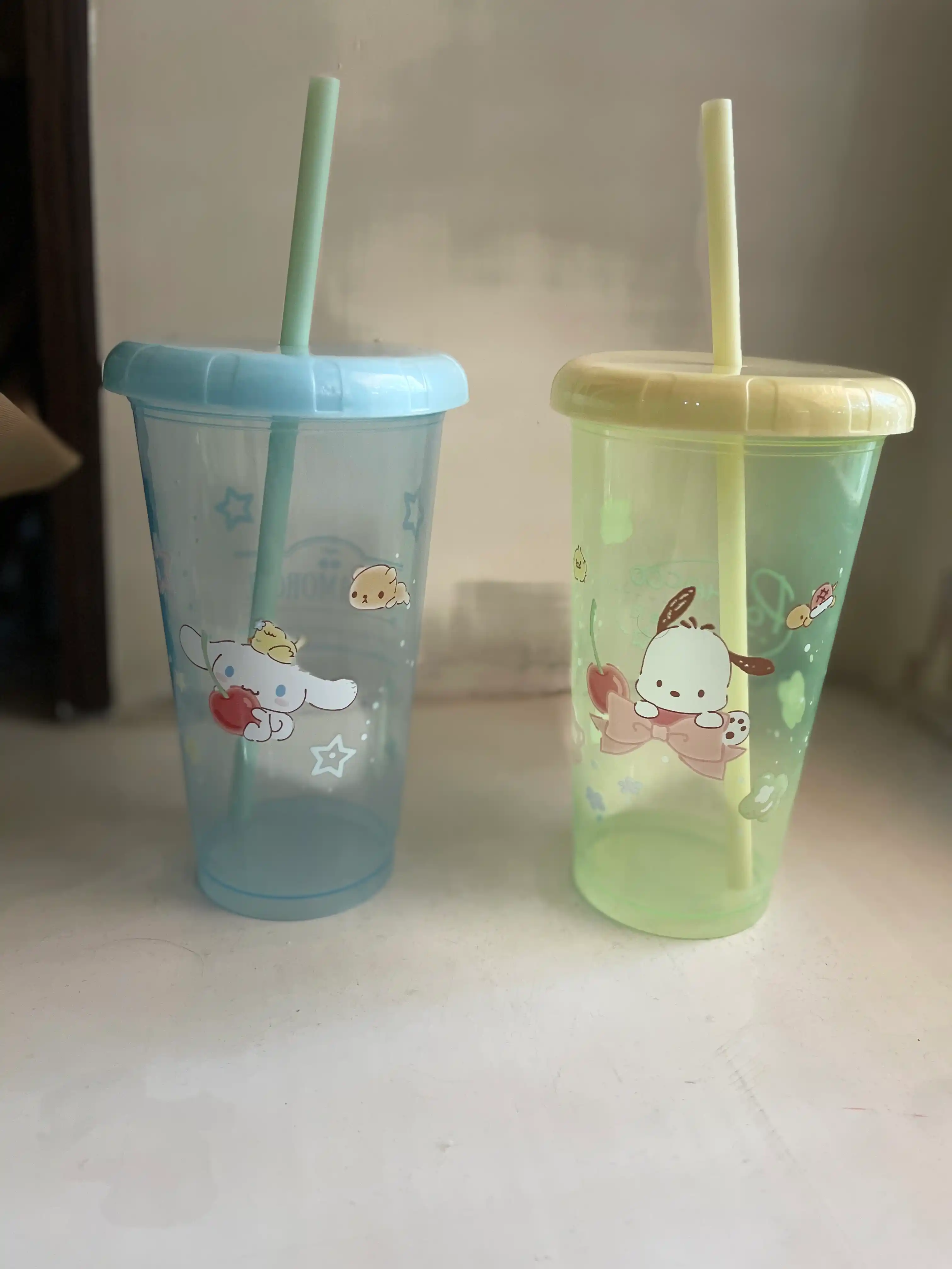 Детские пластиковые стаканы 4 шт с крышкой и трубочкой Judy, Nick, My Melody Barbie