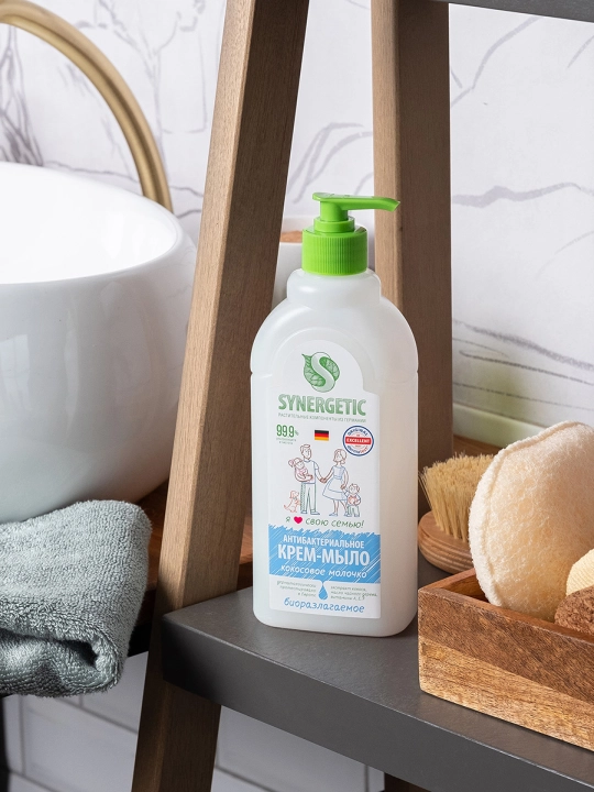 Antibakterial suyuq sovun Synergetic “Kokos suti”, 0.5 l